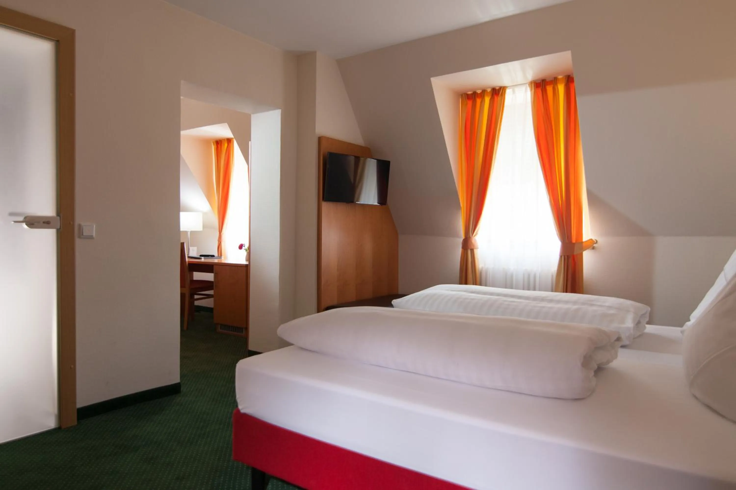 Bed in Hotel Grünwald