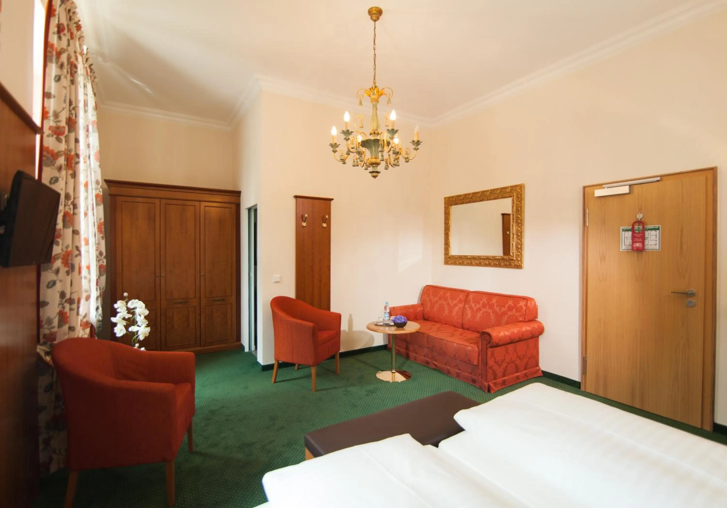 Photo of the whole room, Bed in Hotel Grünwald