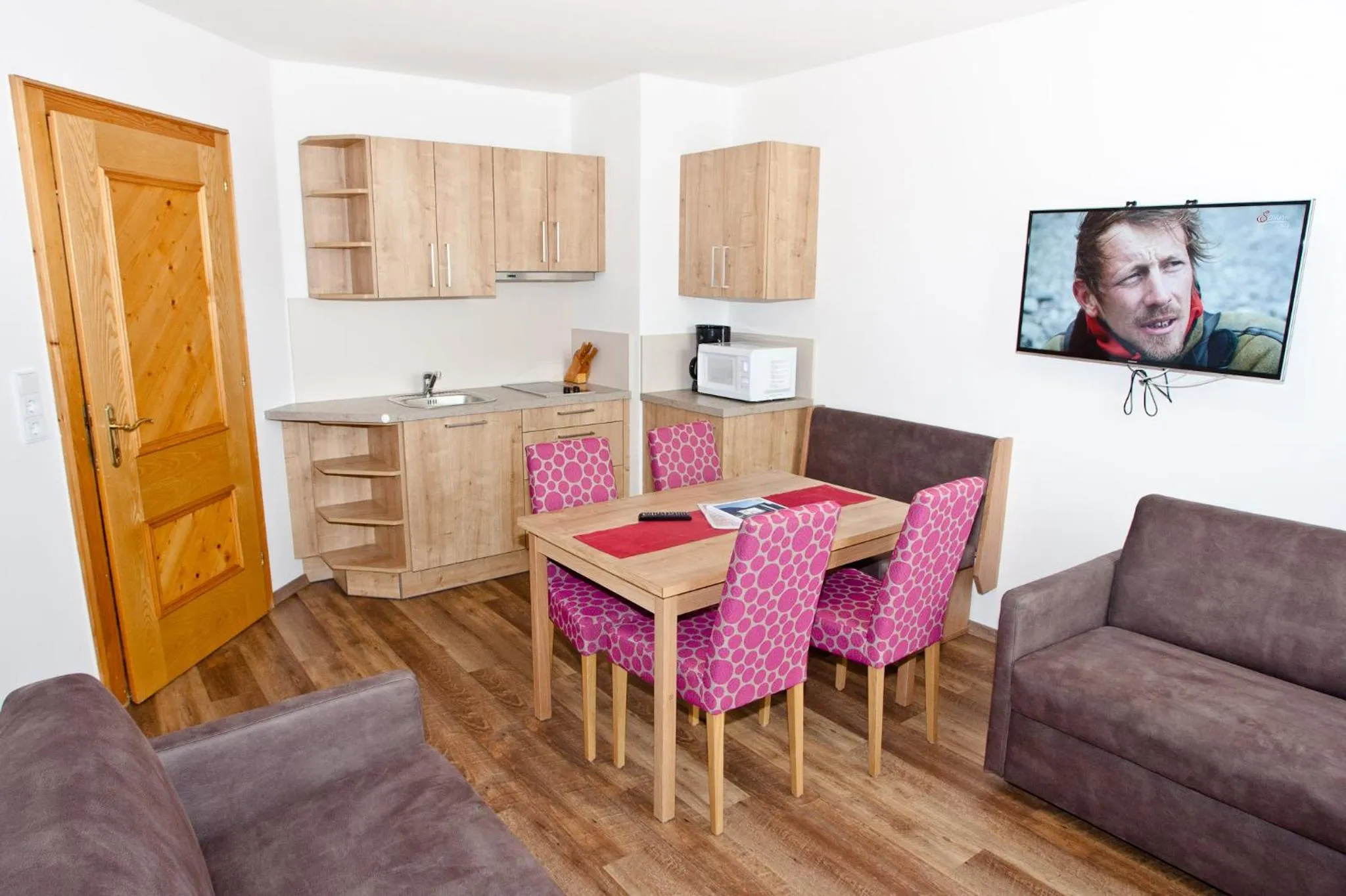 TV and multimedia in Hotel Gasthof Mitteregger - BEST PLACE in town with summercard included