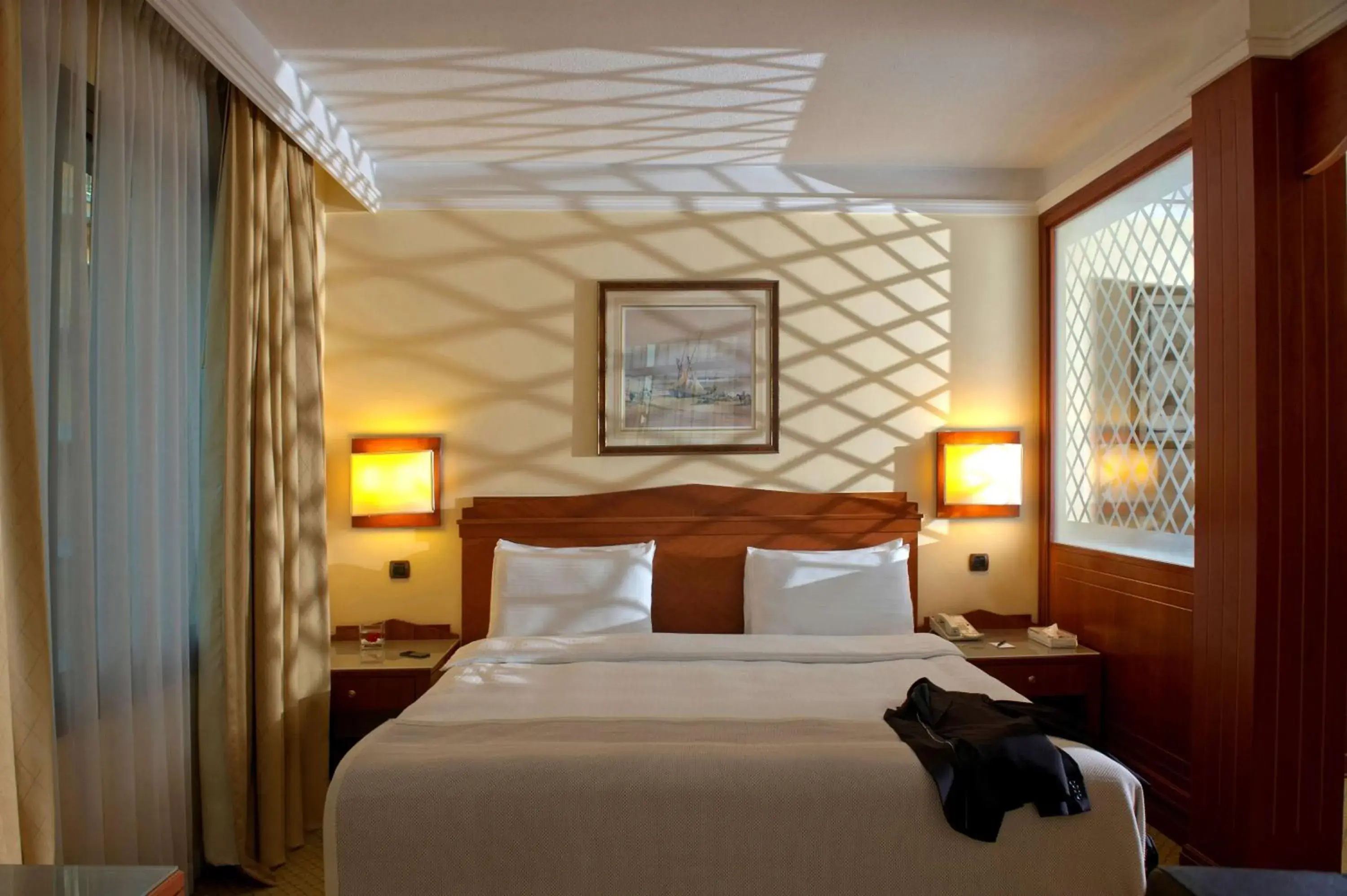 Suite with Lounge Access in Radisson Blu Martinez Beirut Suite with Lounge Access in Radisson Blu Martinez Beirut