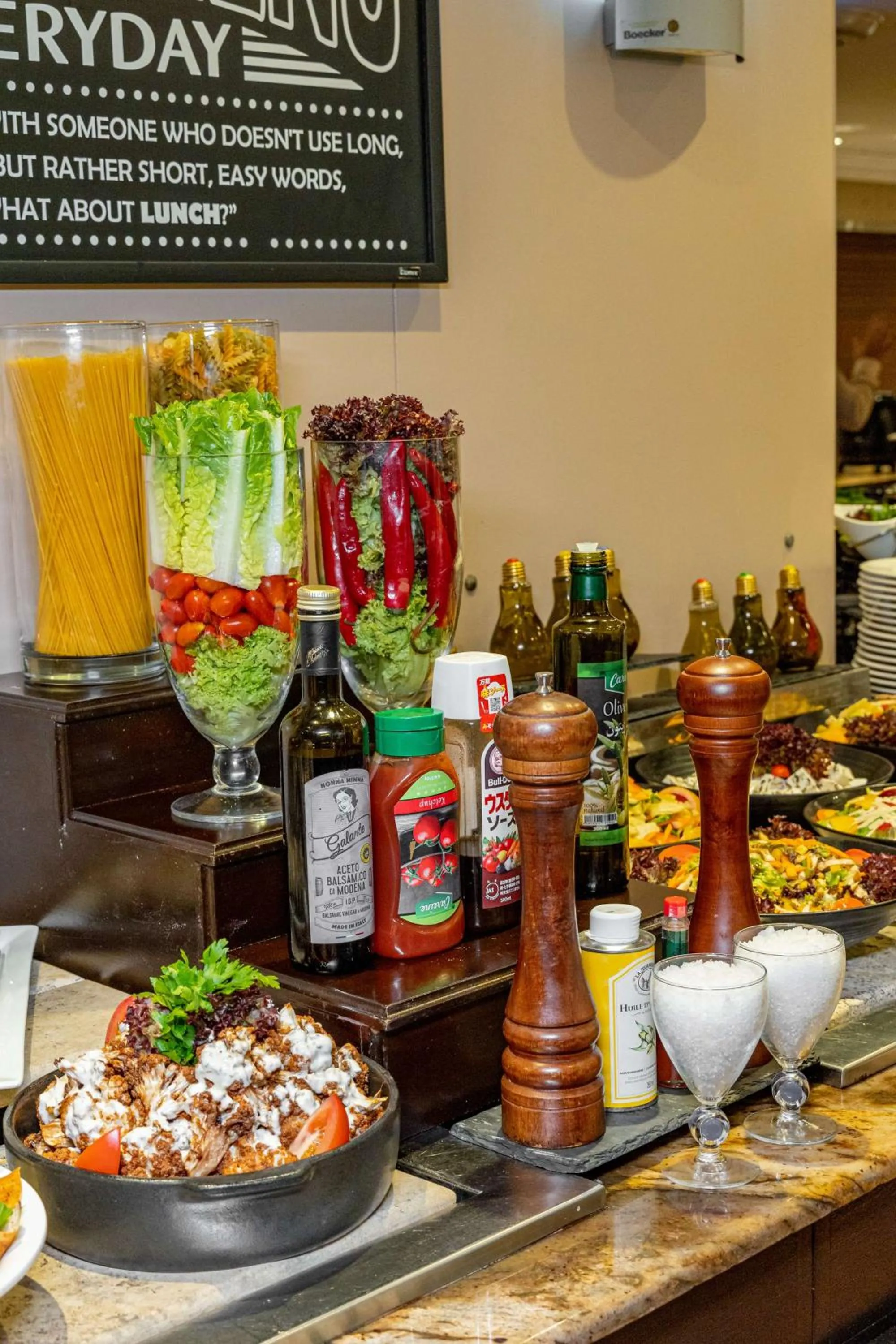 Restaurant/places to eat in Radisson Blu Martinez Beirut