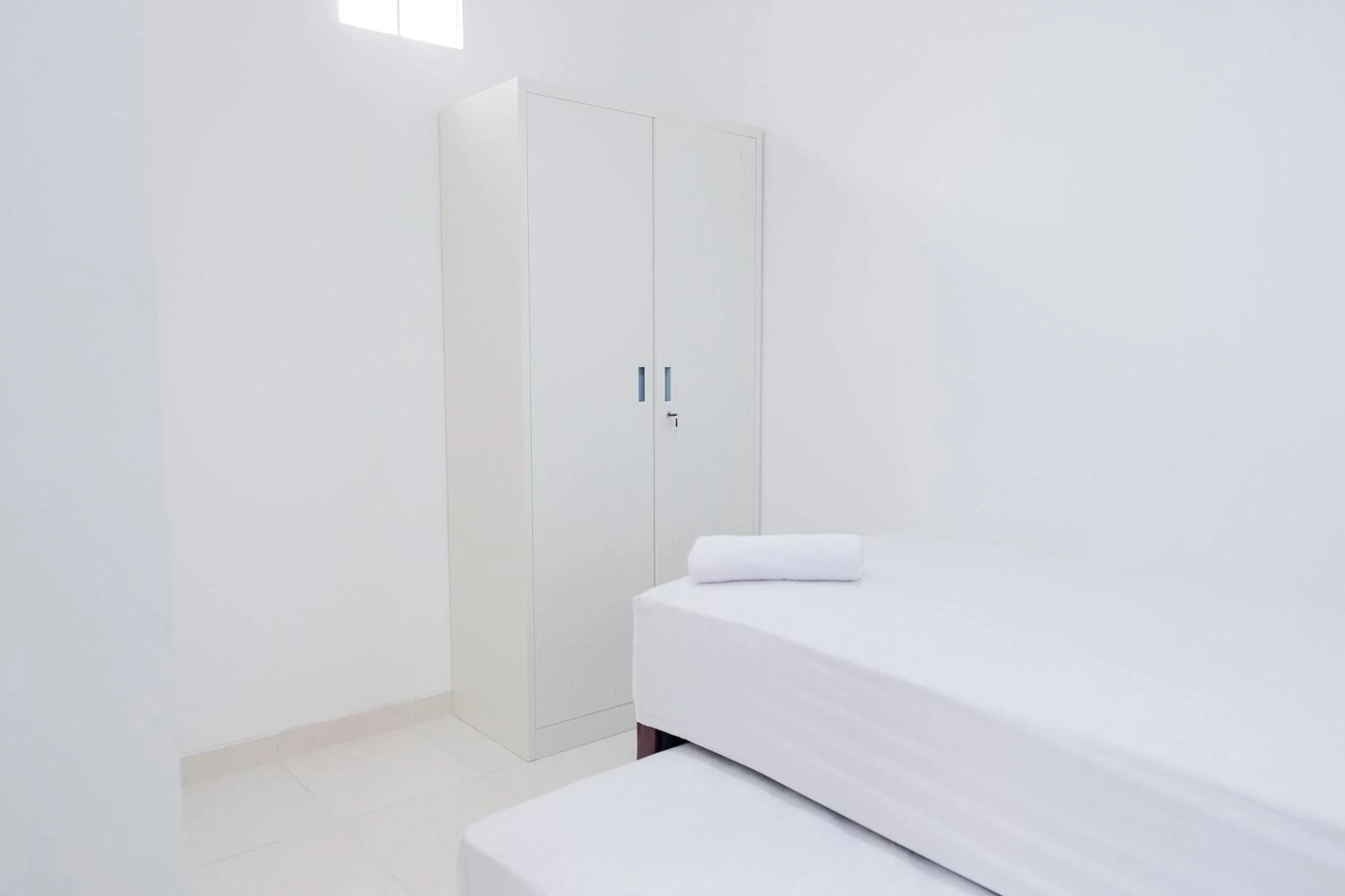 Bedroom in KoolKost near Jalan Veteran Raya (Minimum Stay 6 Nights)