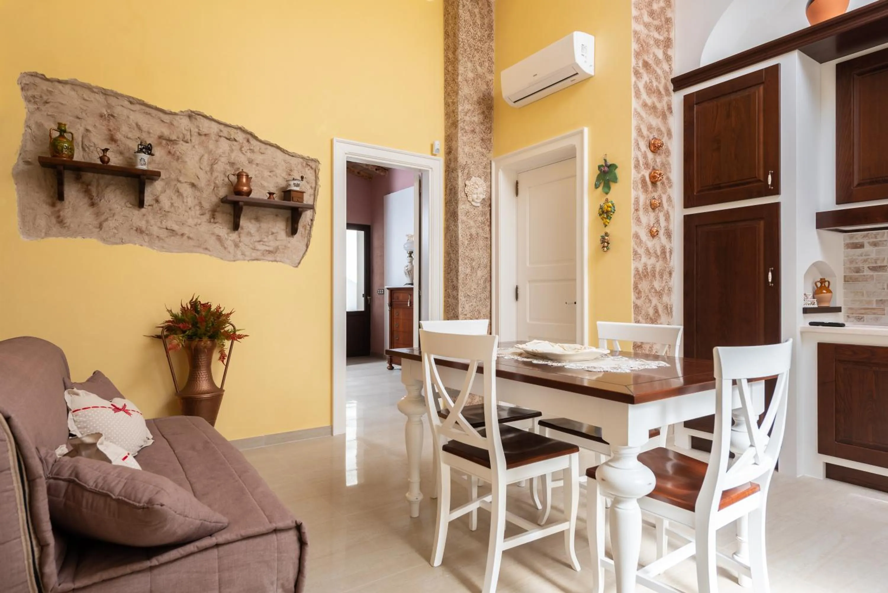 Donna Fiora Antica Dimora