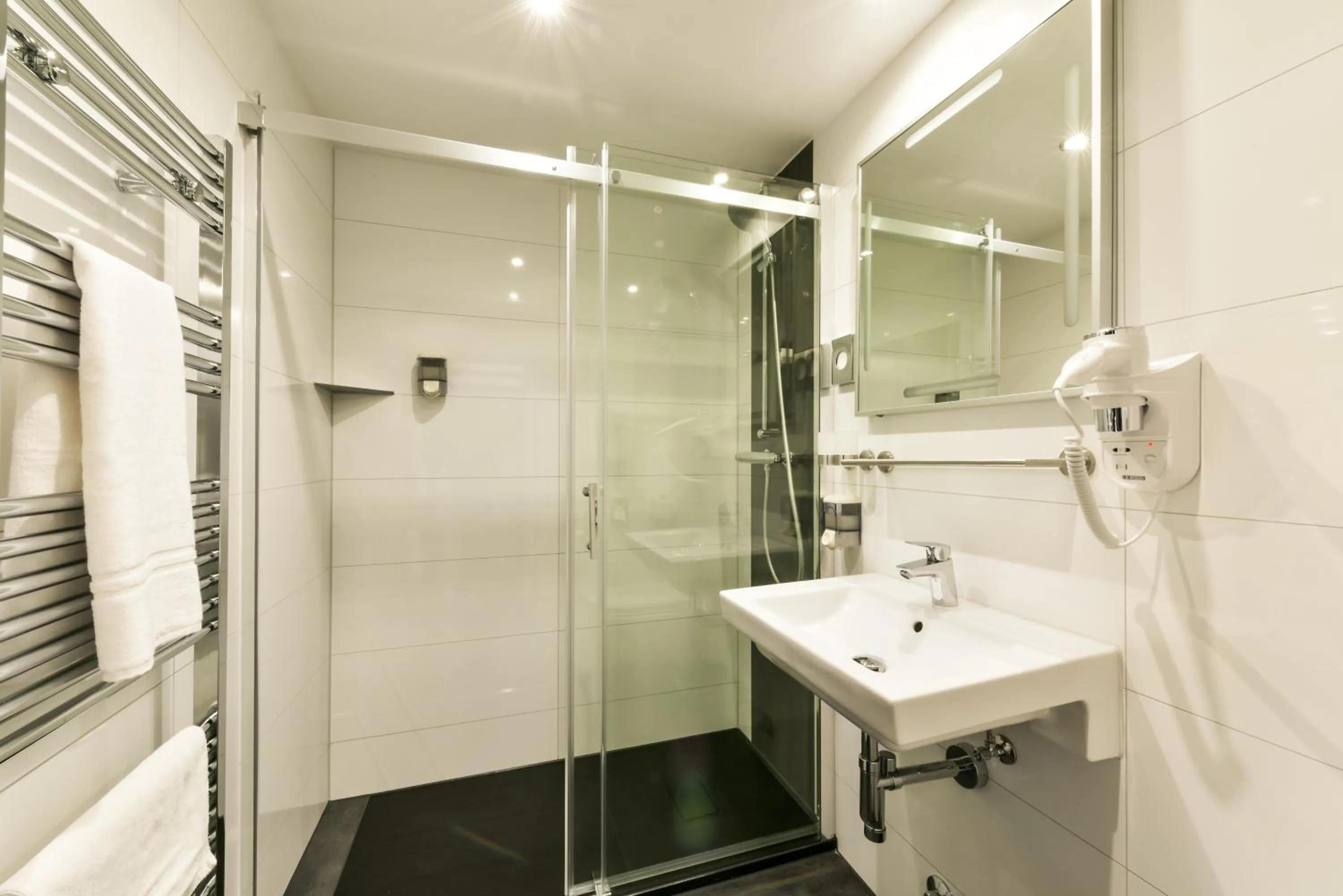 Photo of the whole room in City Hotel Heilbronn