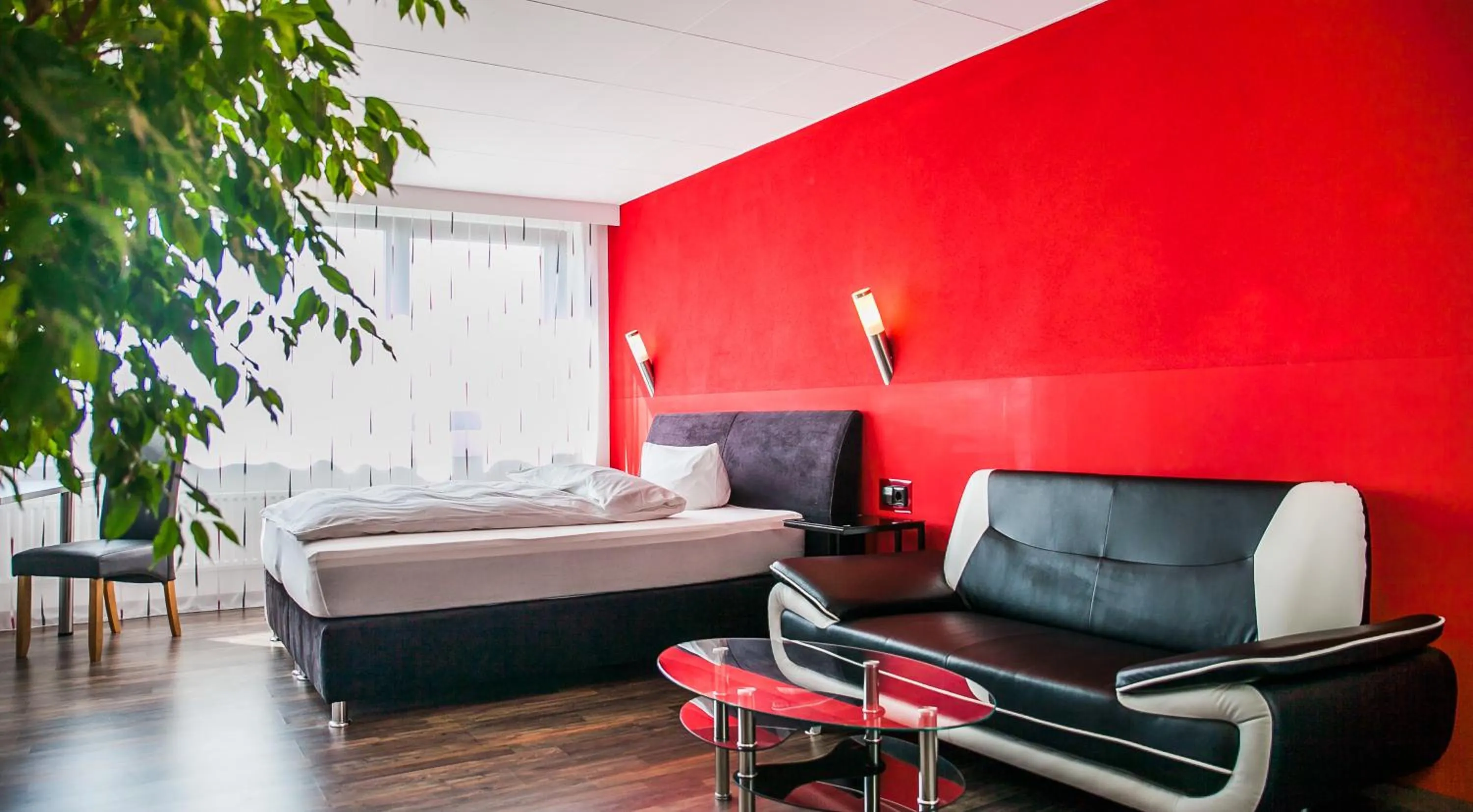 Bedroom, Bed in City Hotel Heilbronn