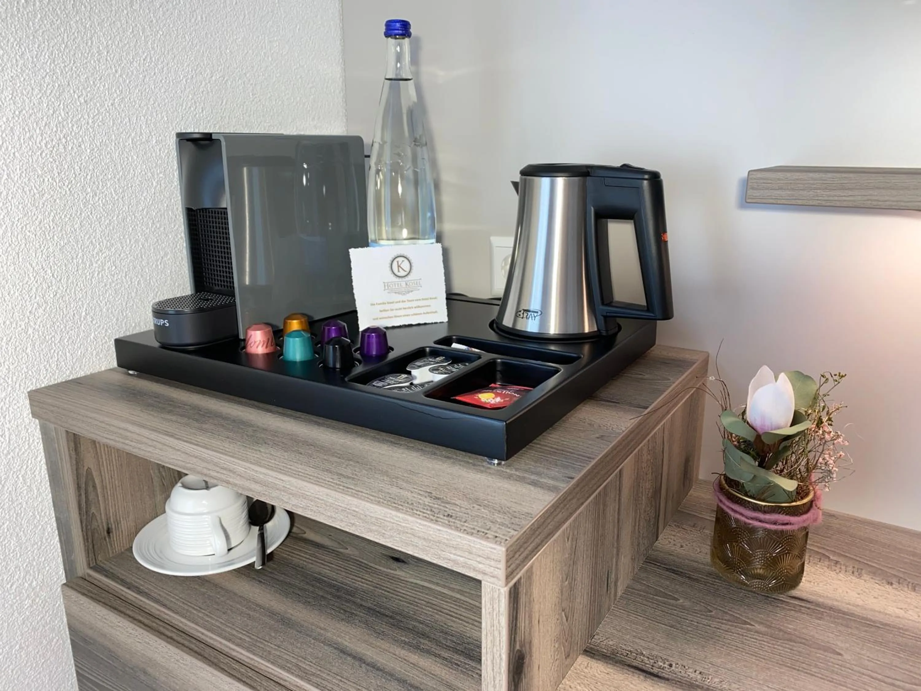 Coffee/tea facilities in Hotel Kosel garni UG