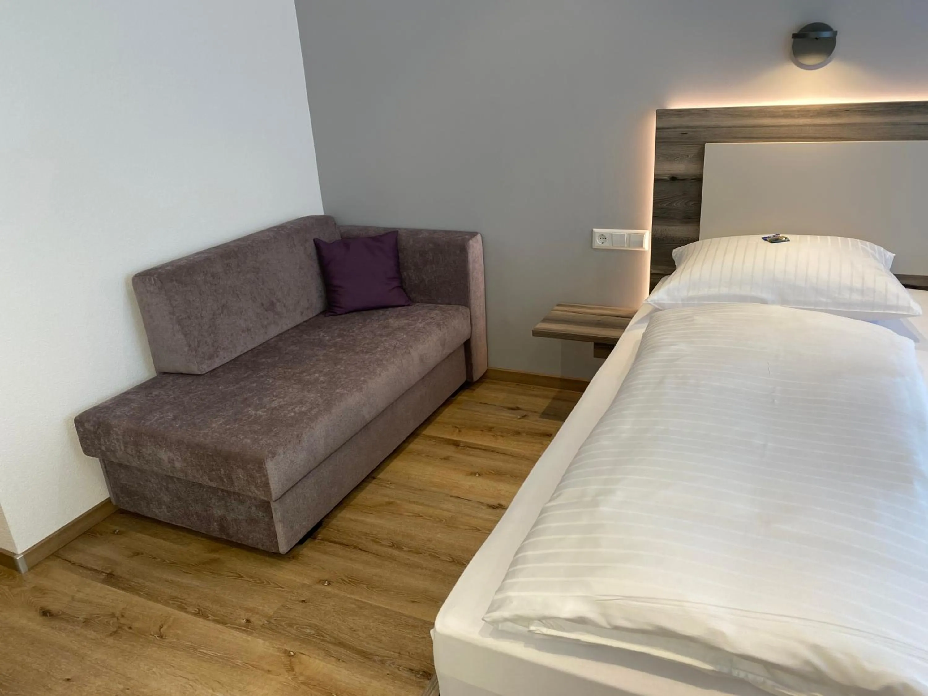 Bedroom, Bed in Hotel Kosel garni UG