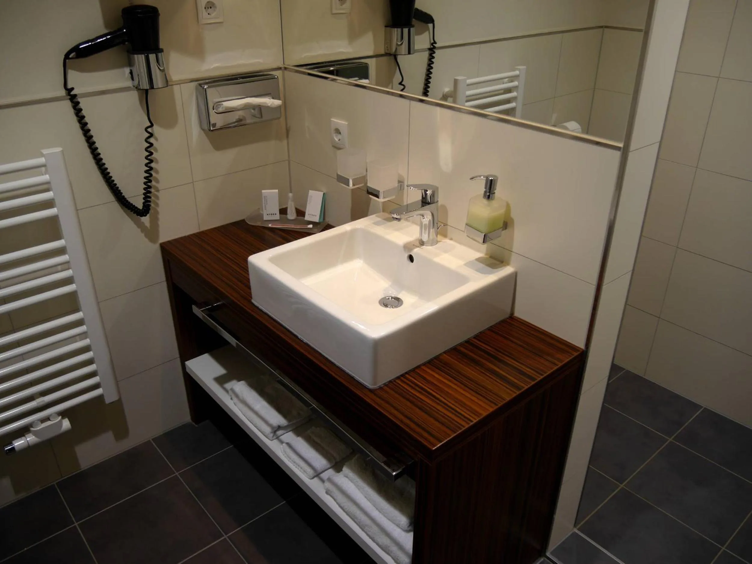 Bathroom in Business-Hotel Artes