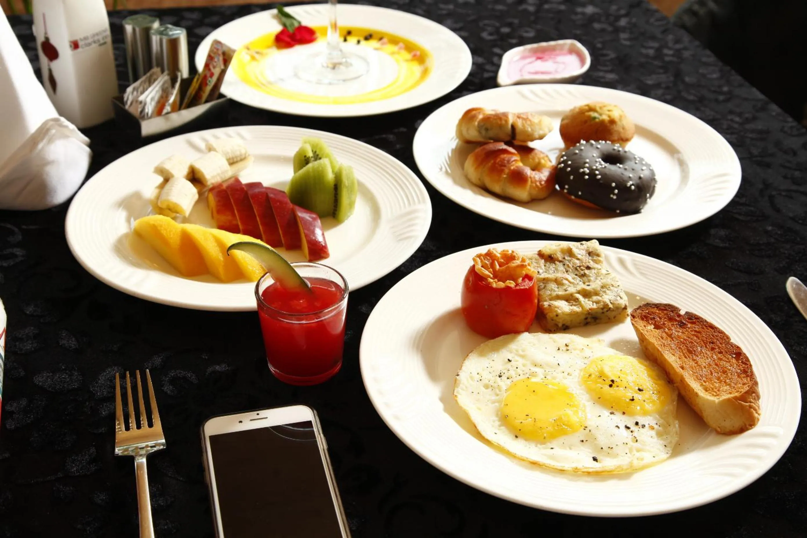 Breakfast in Jay Clarks Exotica