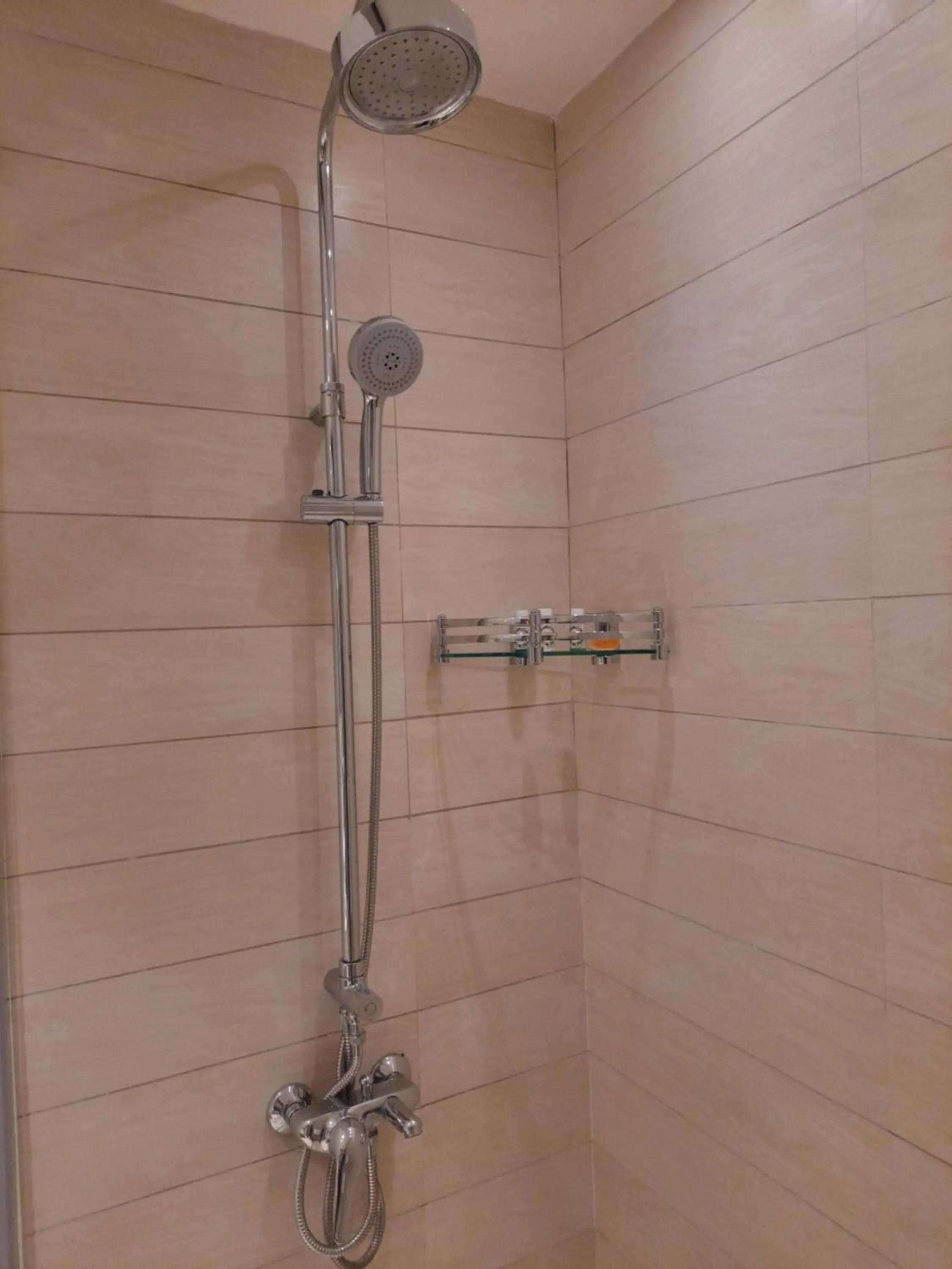 Bathroom in Jay Clarks Exotica