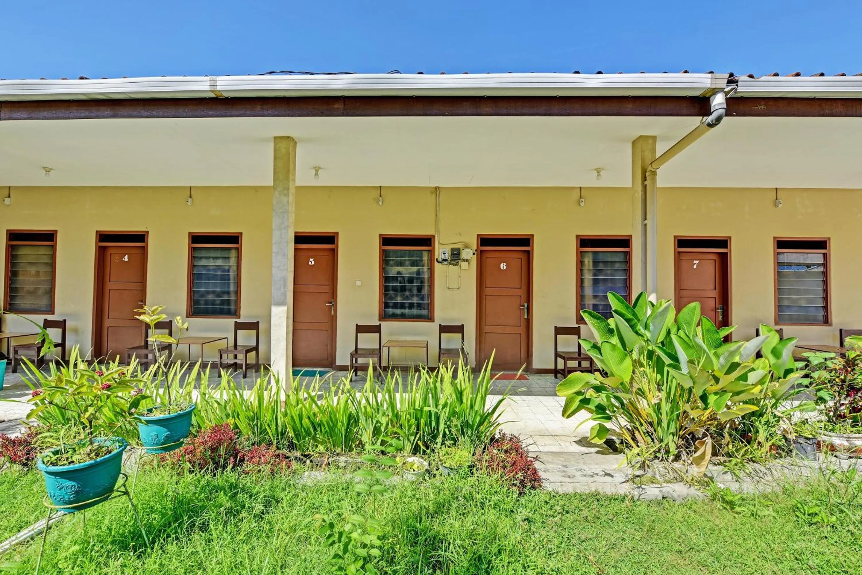 Lobby or reception in OYO 90443 Hotel New Kartika In