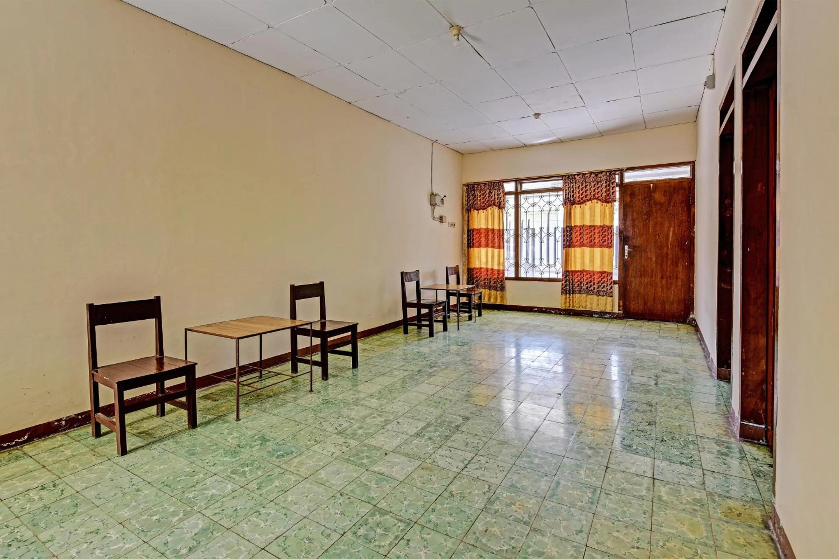 Lobby or reception in OYO 90443 Hotel New Kartika In
