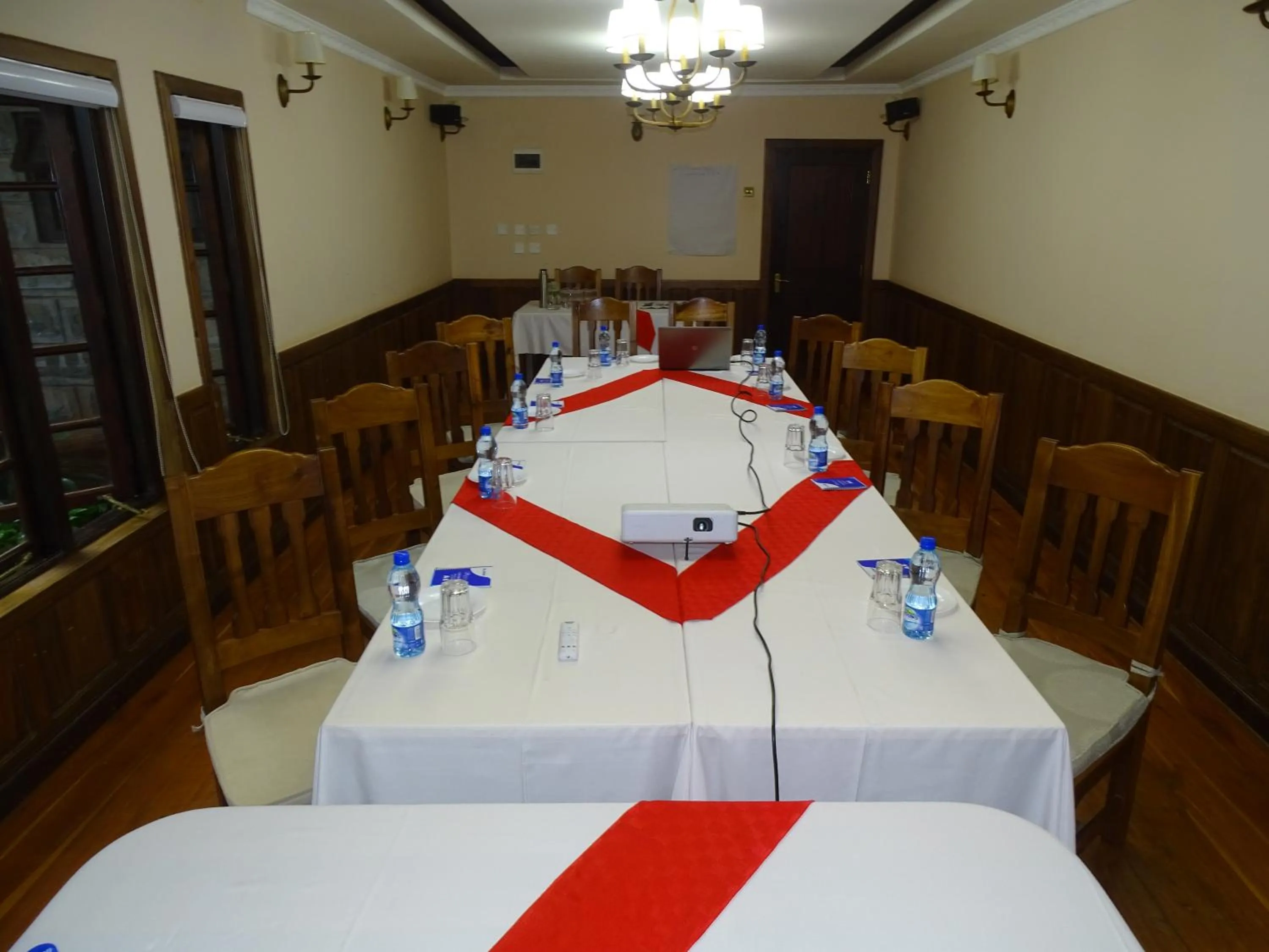 Meeting/conference room in Le Pristine Wellness and Healing Hotel