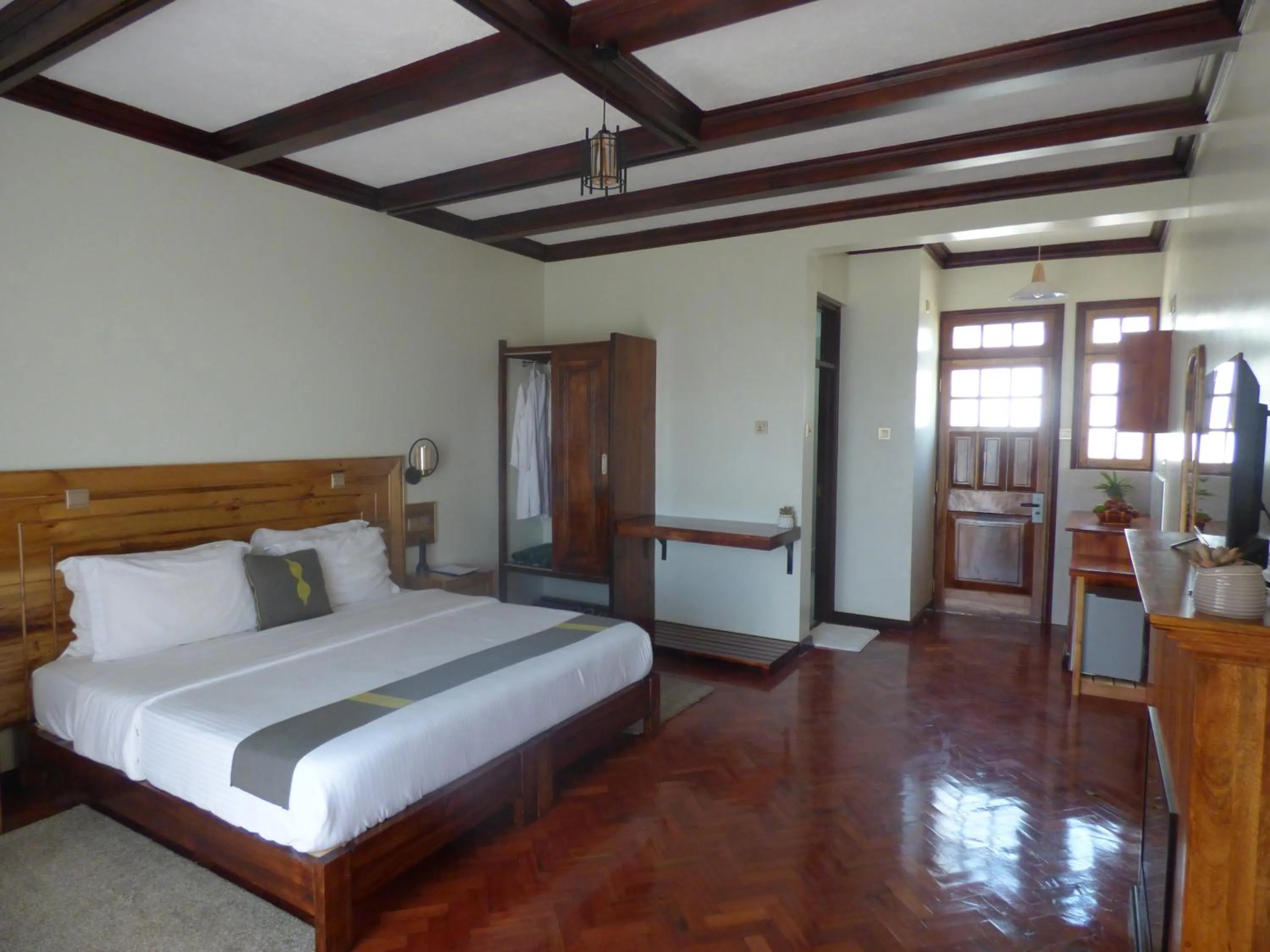 Bedroom, Bed in Le Pristine Wellness and Healing Hotel