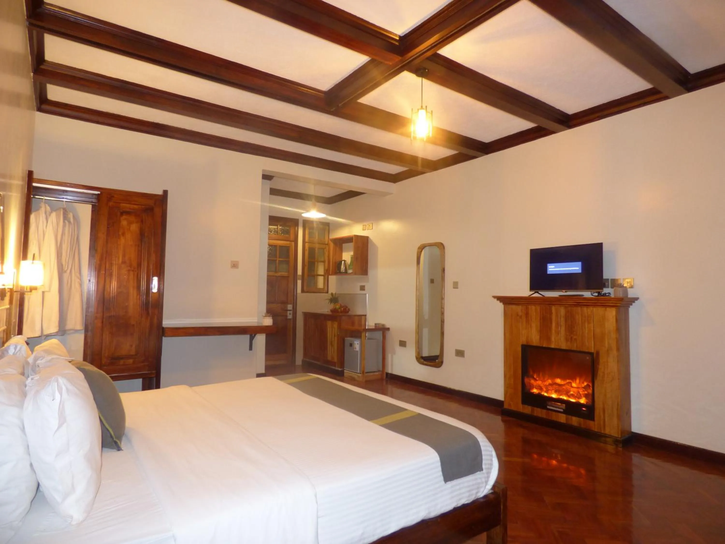 Bed in Le Pristine Wellness and Healing Hotel