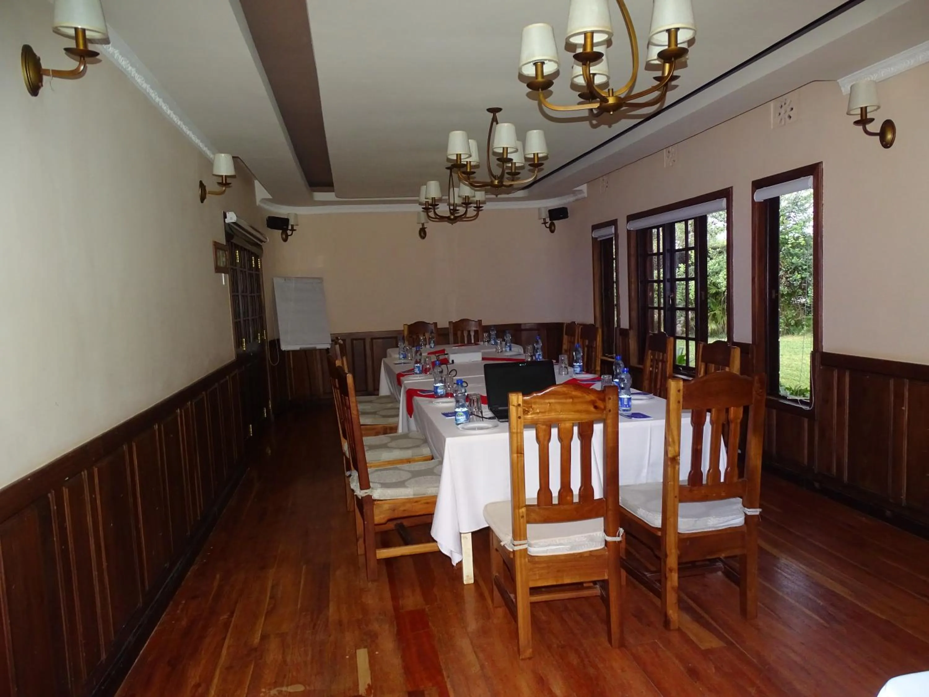 Meeting/conference room in Le Pristine Wellness and Healing Hotel