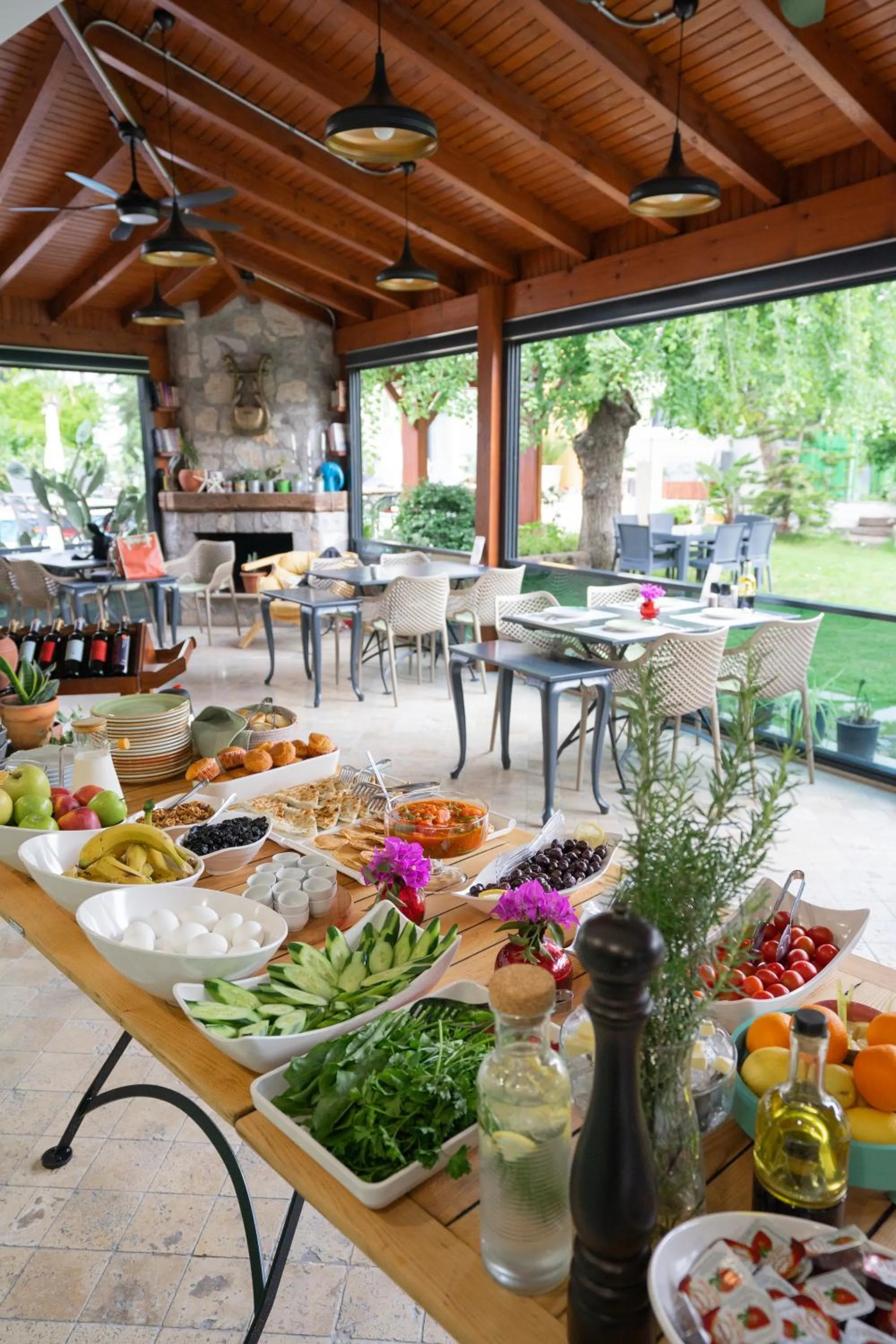 Restaurant/places to eat in WEST HOUSE EXCLUSIVE HOTEL