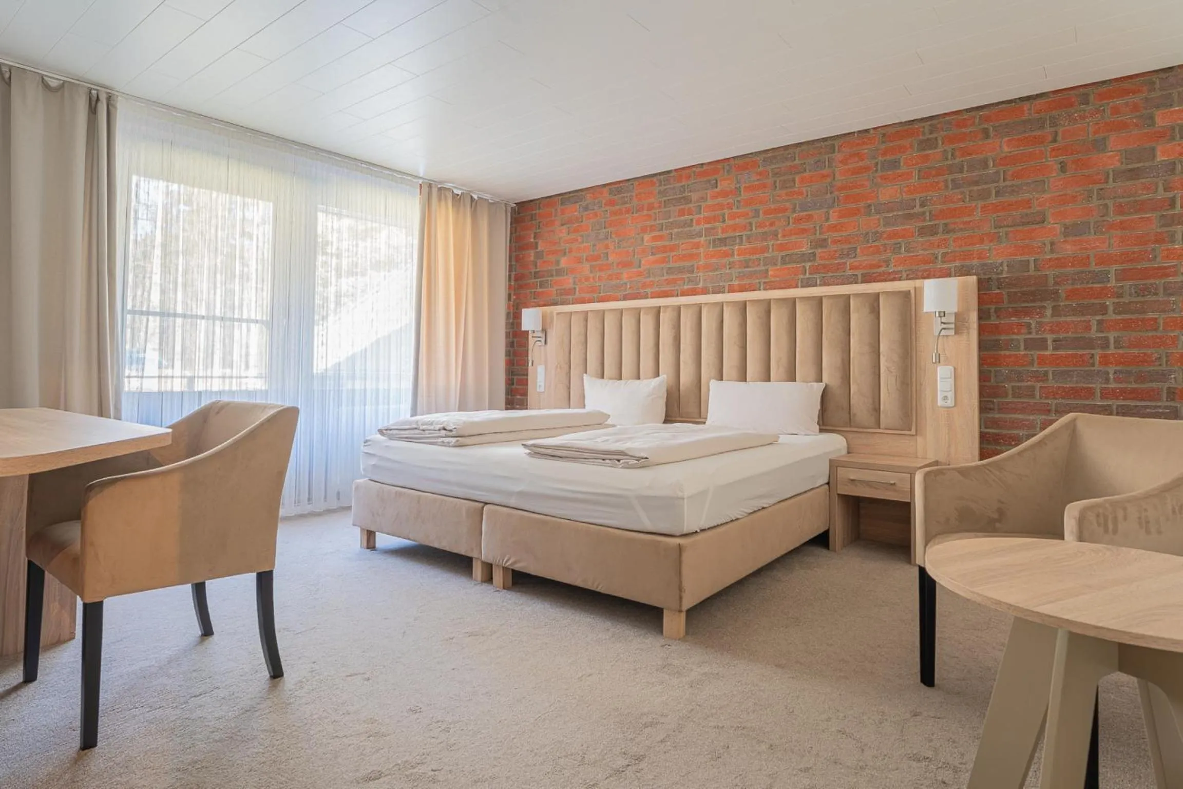 Photo of the whole room, Bed in Hotel Zur Heidschnucke