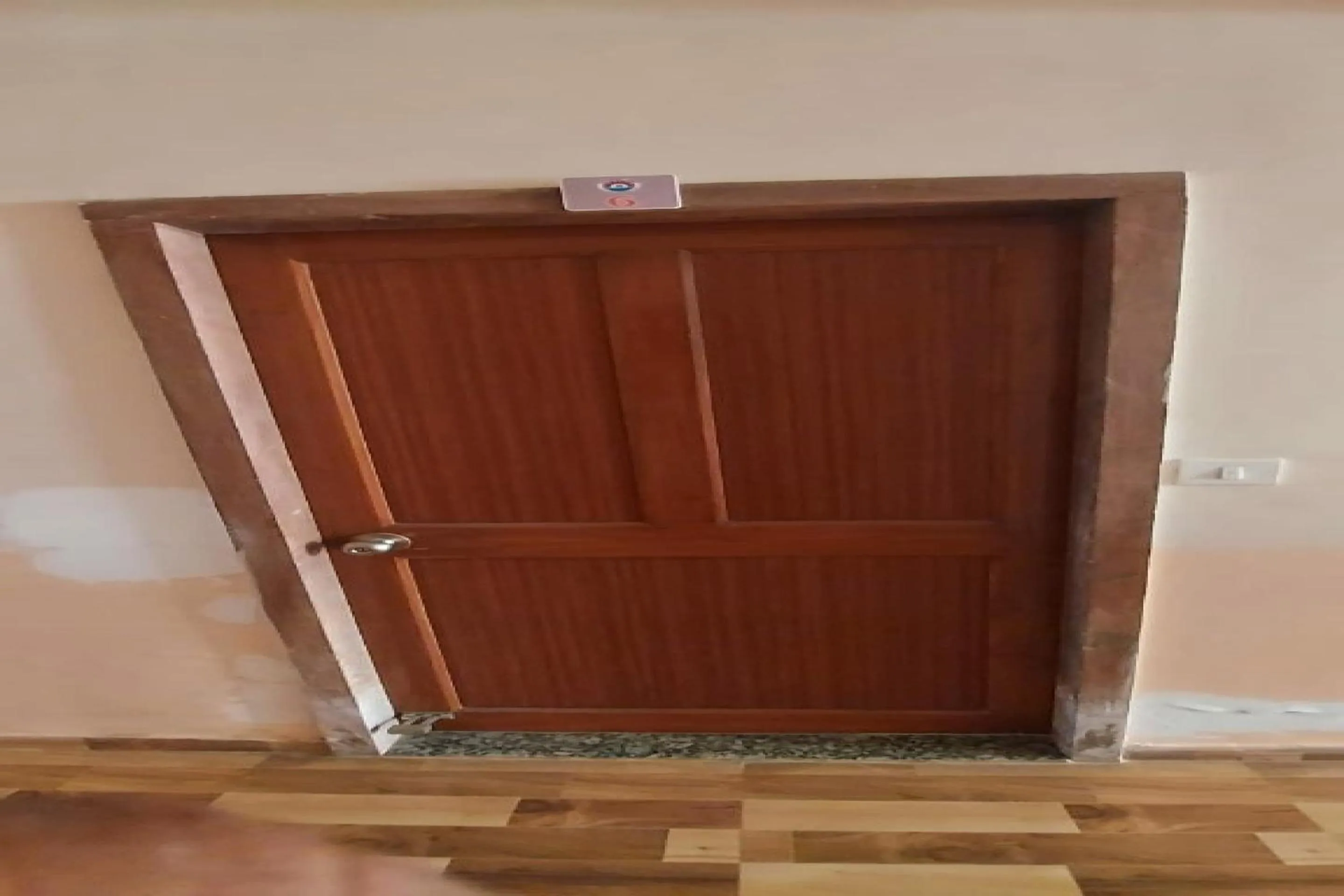 Facade/entrance in SPOT ON by OYO Shyam Dharamshala