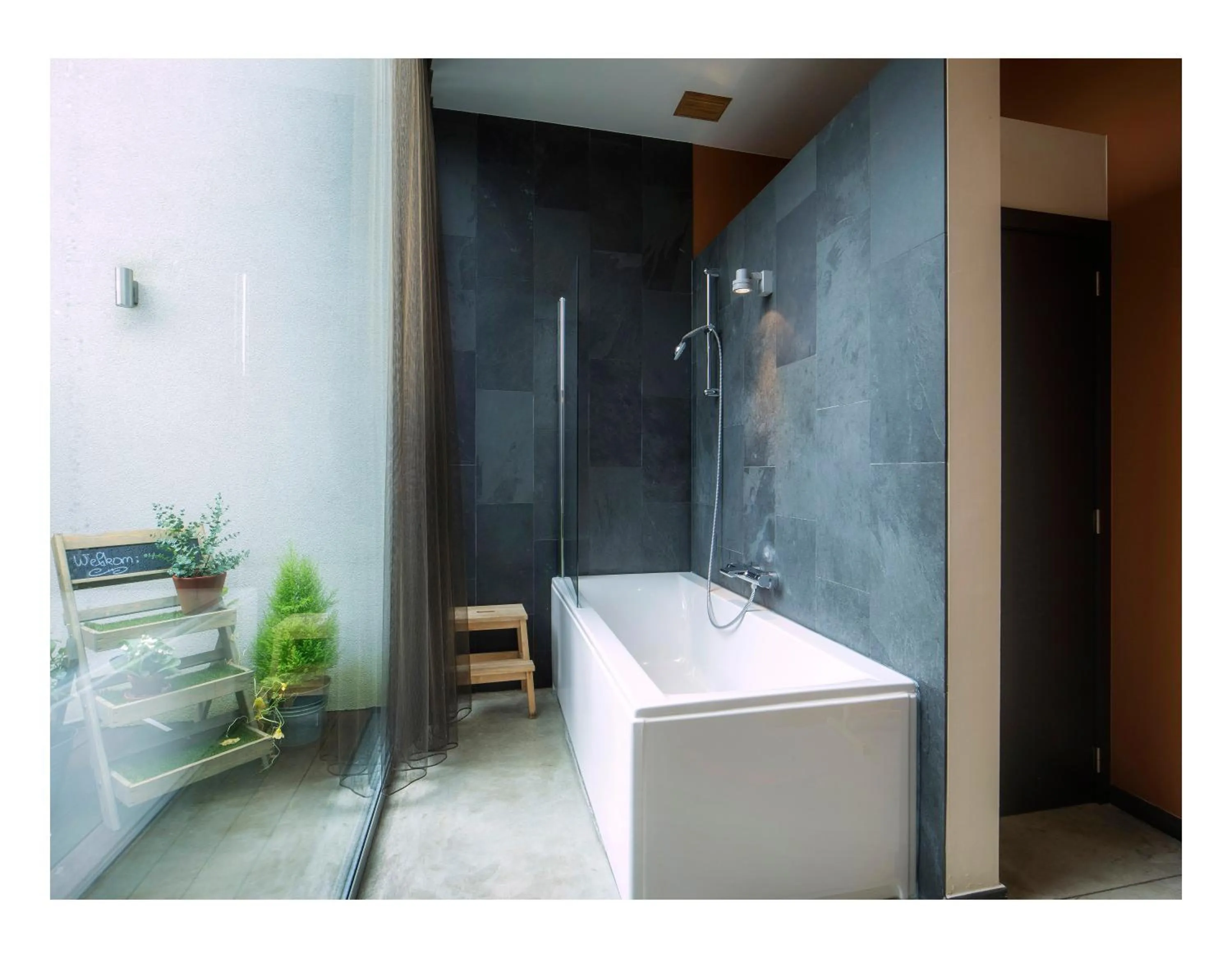 Patio in Hotel Restaurant Vous lé Vous