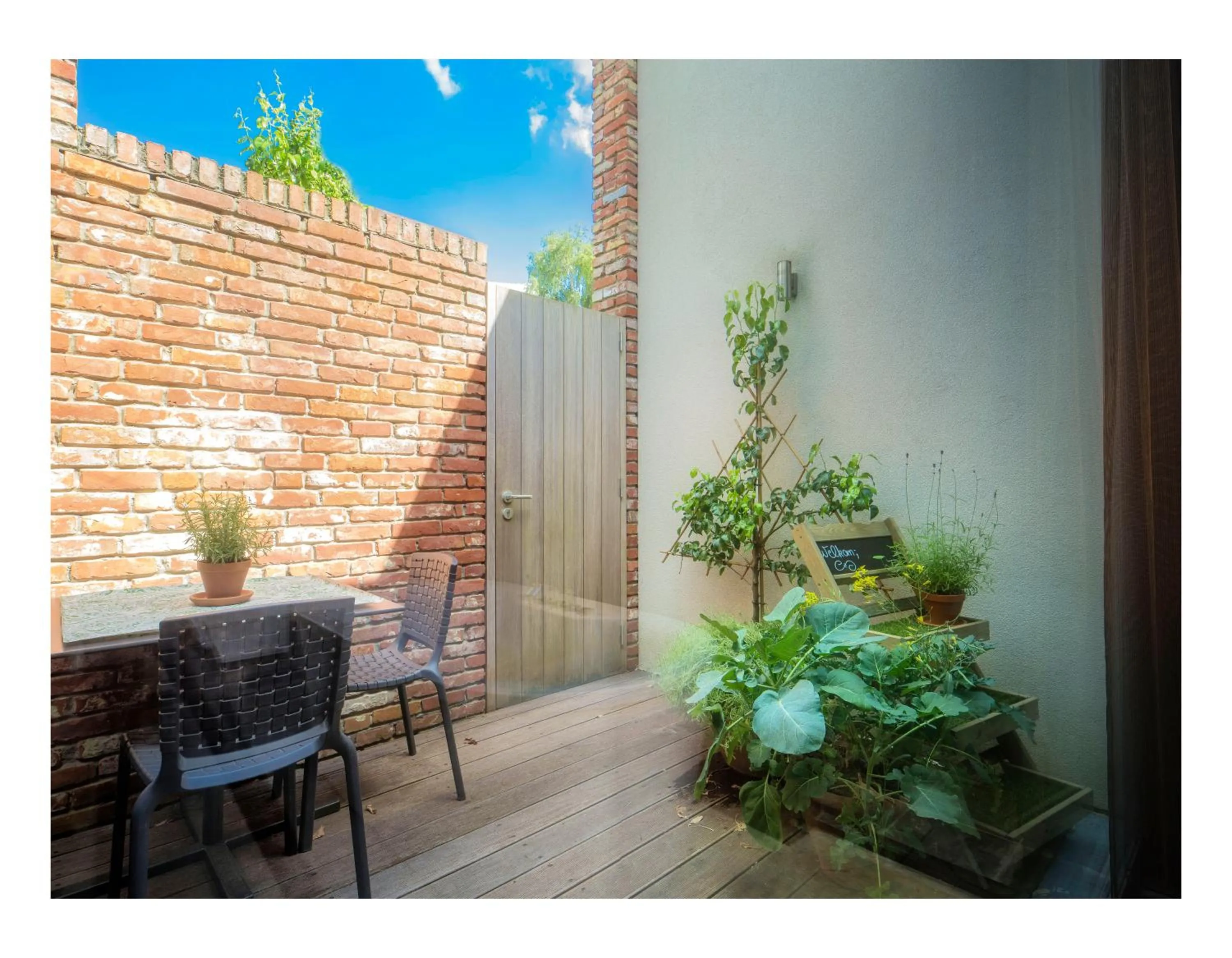 Patio in Hotel Restaurant Vous lé Vous