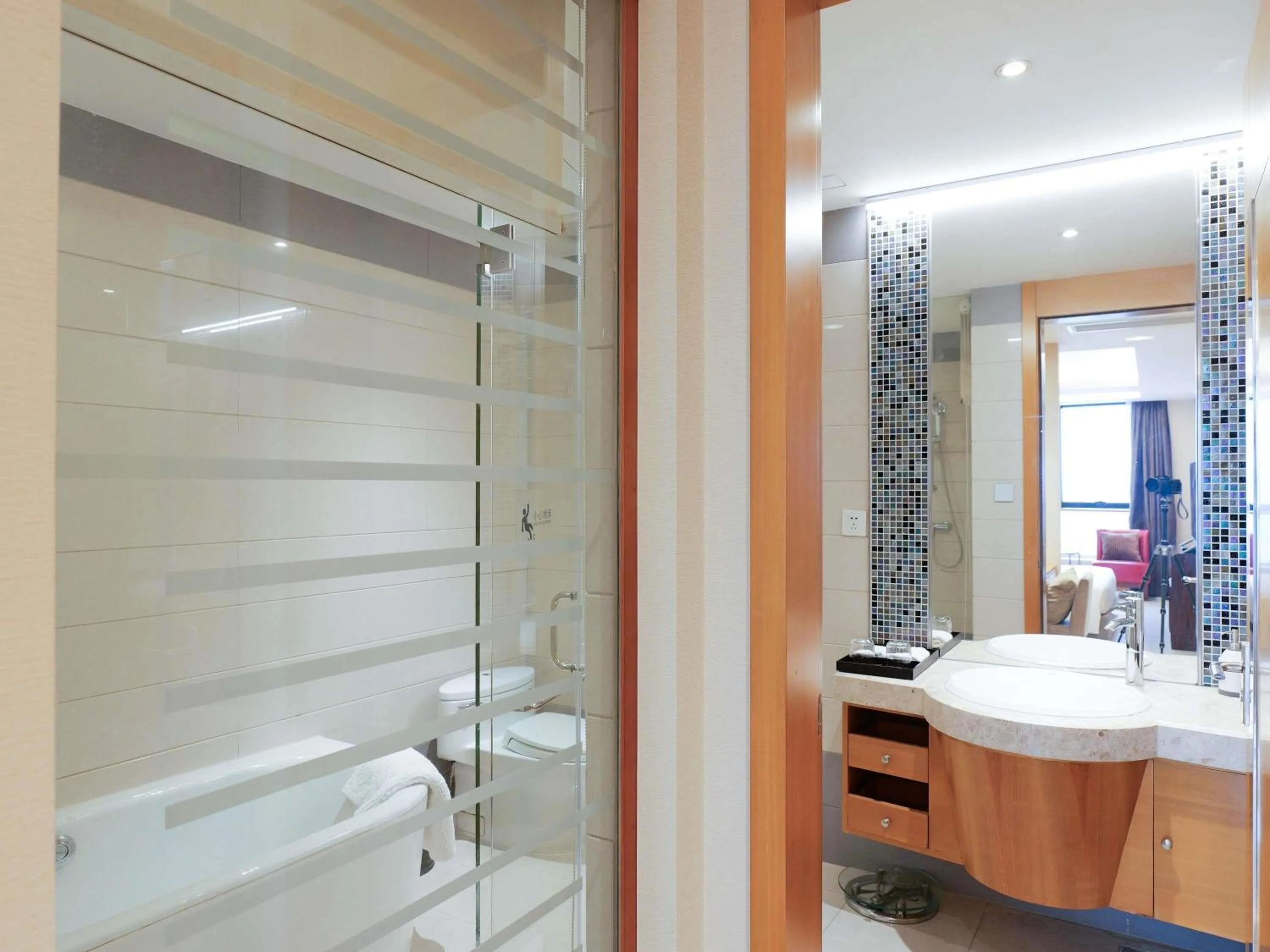 Bedroom in Swissotel Foshan, Guangdong