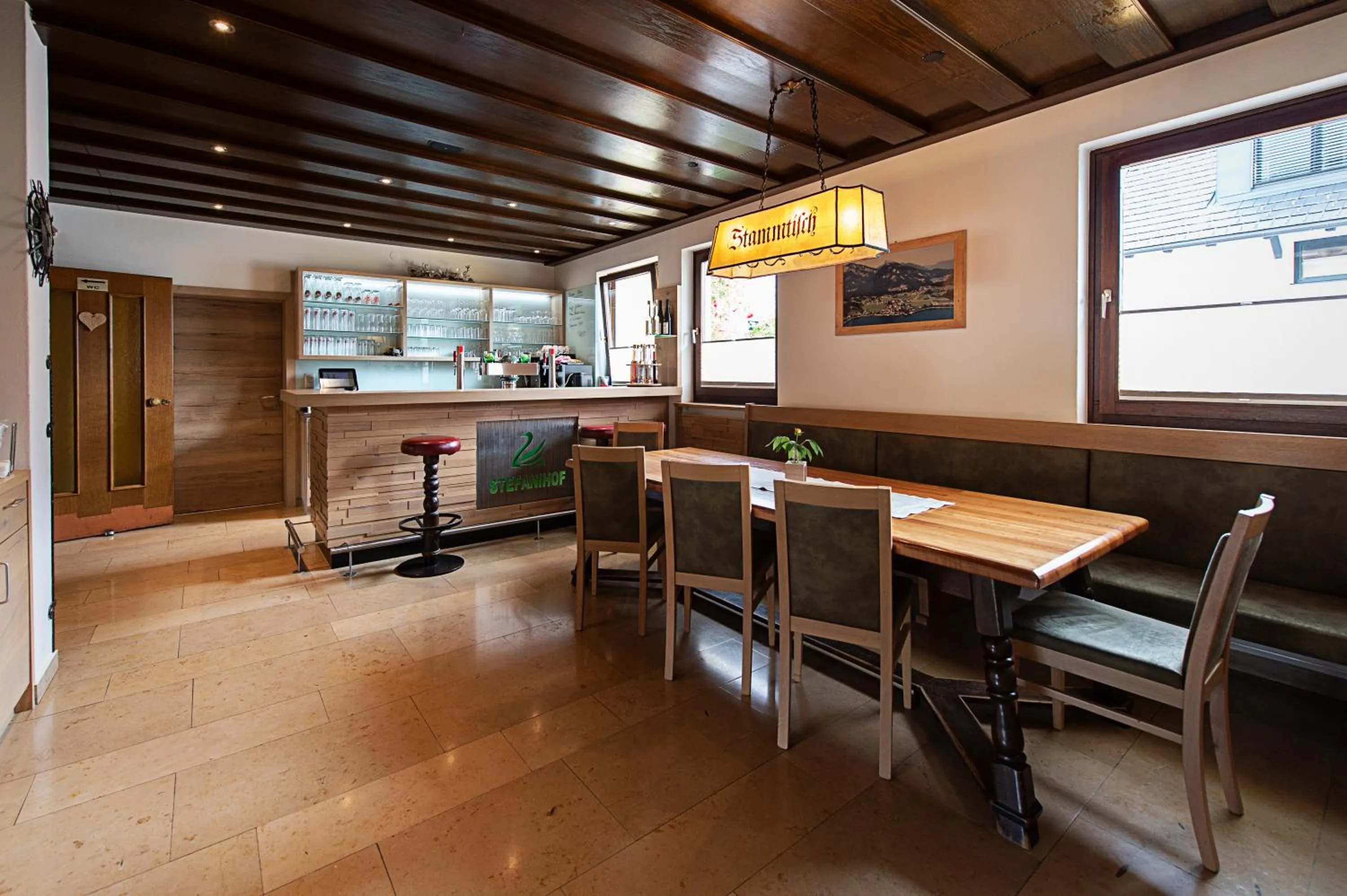 Restaurant/places to eat in Hotel-Restaurant Stefanihof