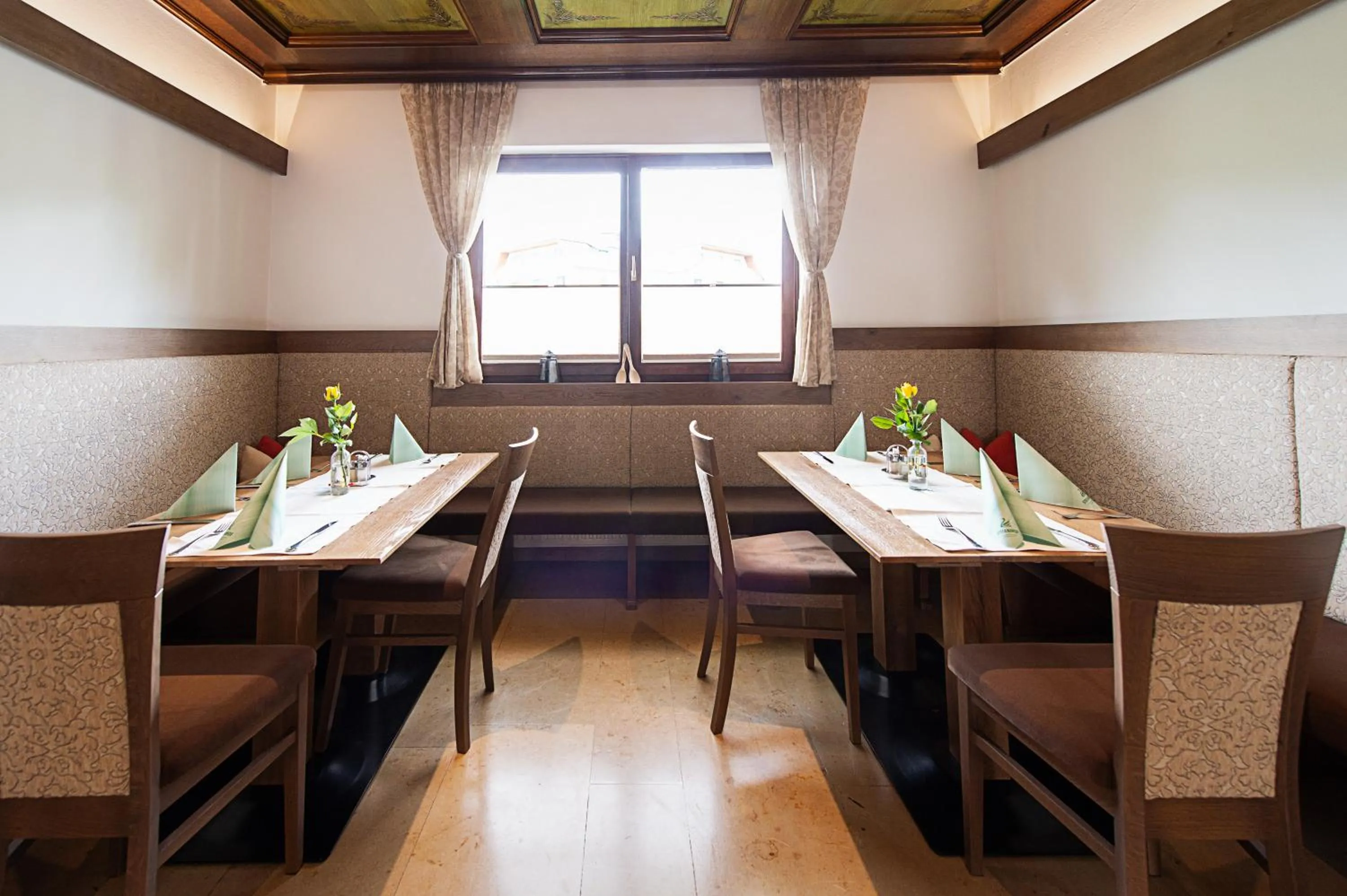 Restaurant/places to eat in Hotel-Restaurant Stefanihof