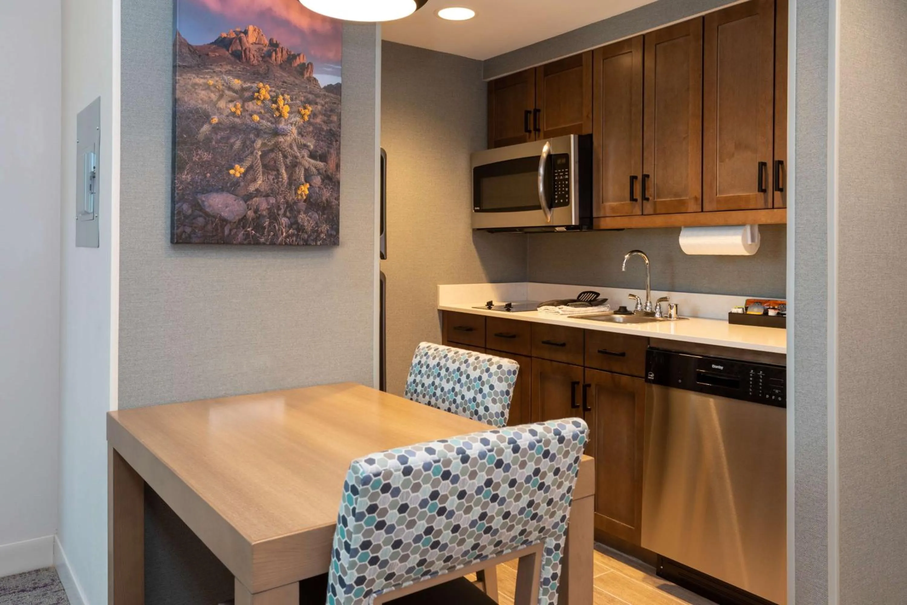 Kitchen or kitchenette in Homewood Suites By Hilton Albuquerque Downtown