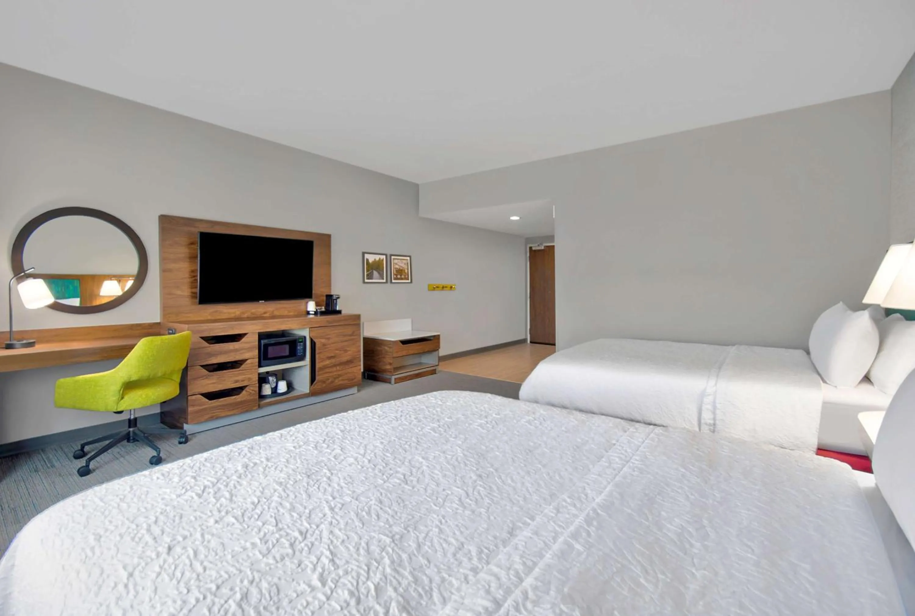 Bedroom, Bed in Hampton Inn Abingdon, Va