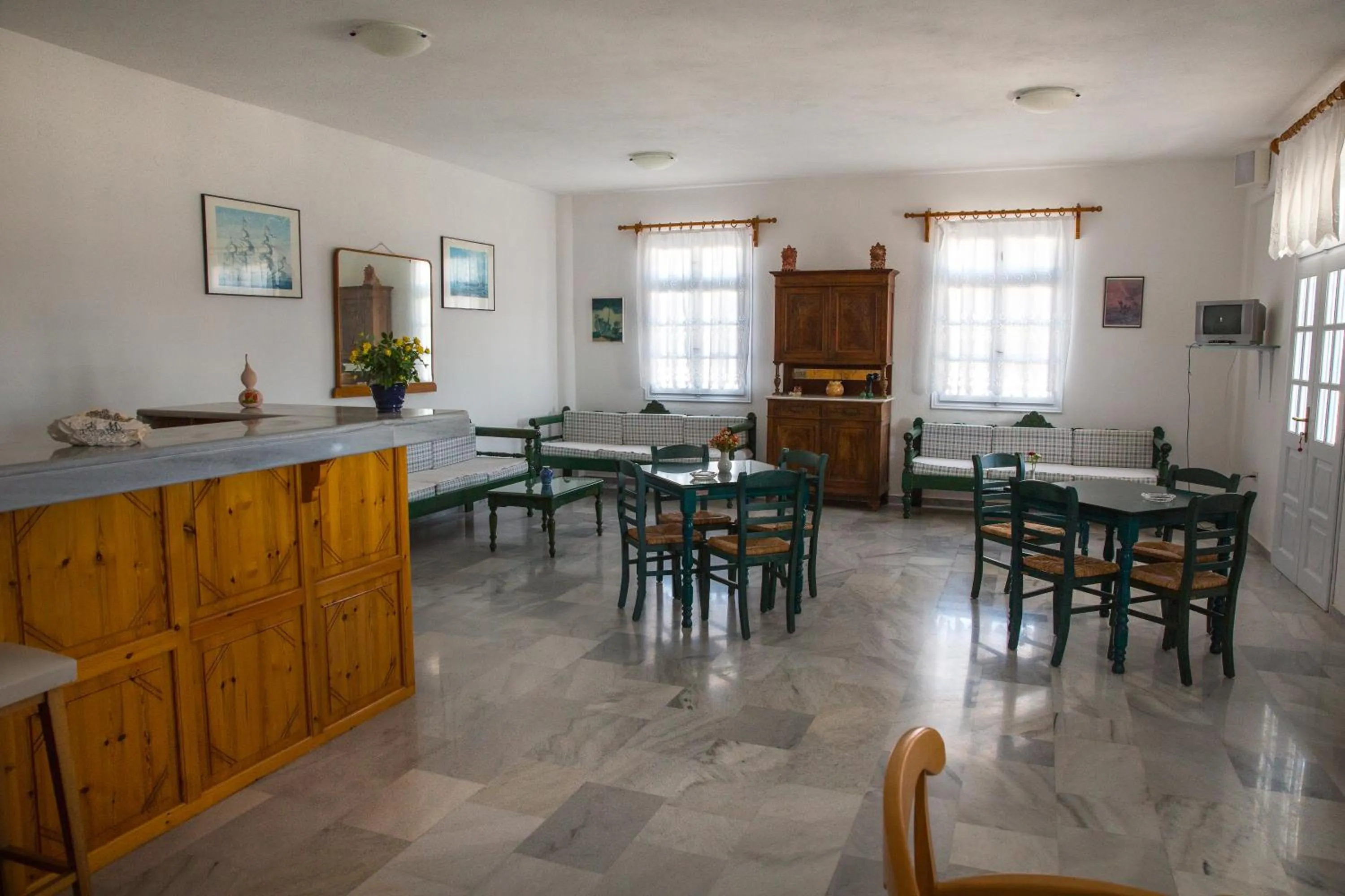 Lounge or bar in Arkas Inn