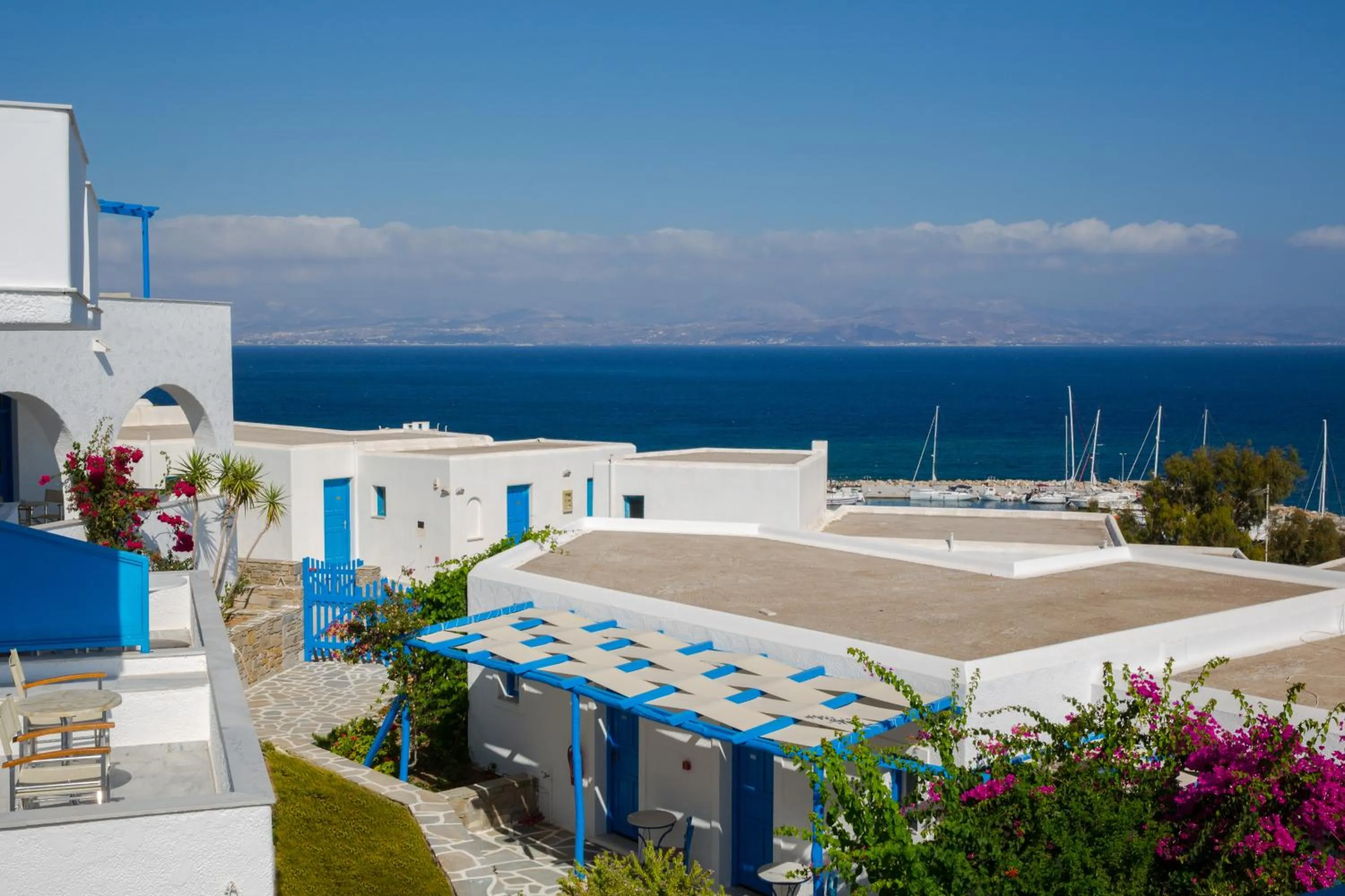 Area and facilities in Arkas Inn