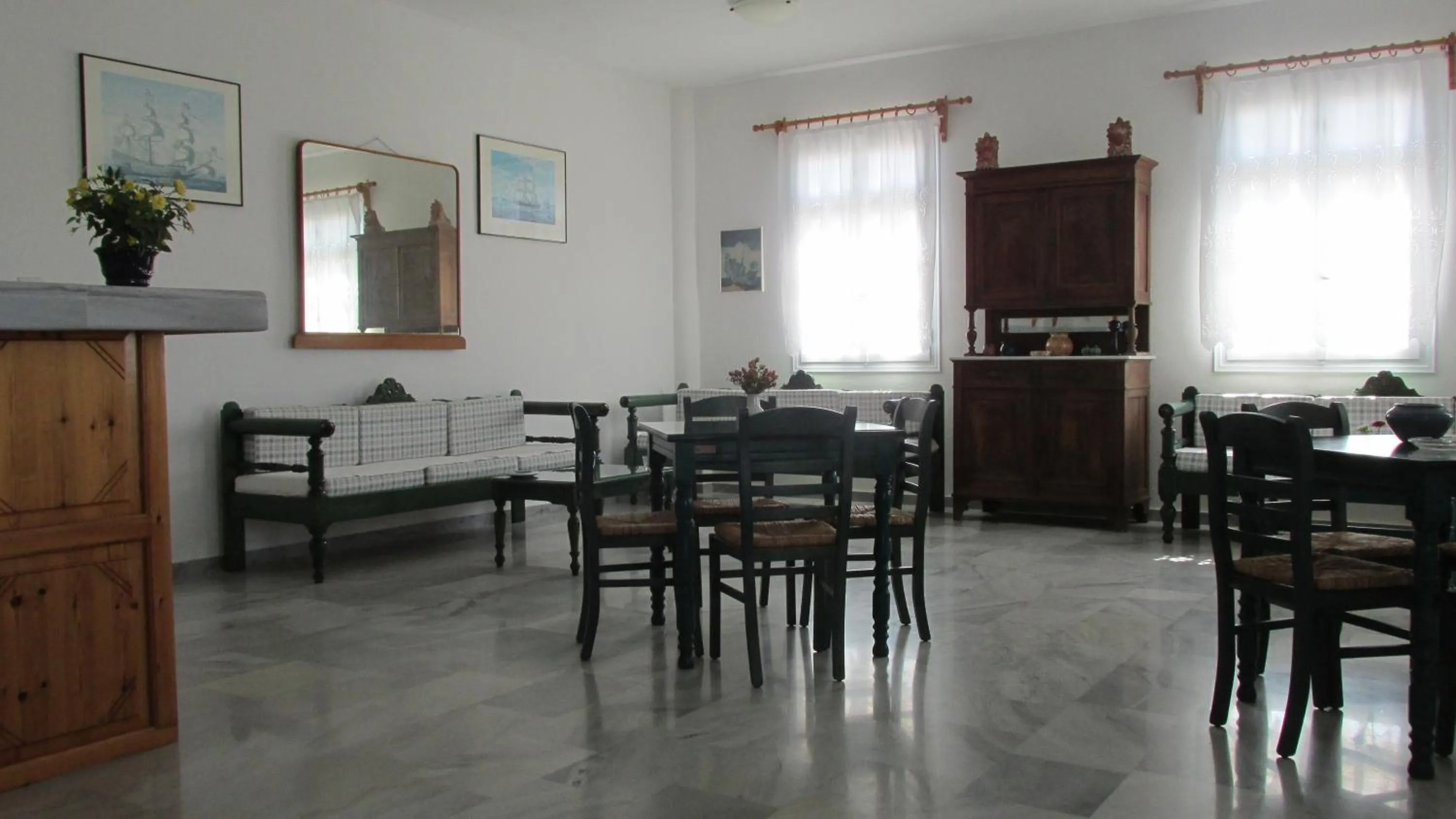 Lounge or bar in Arkas Inn
