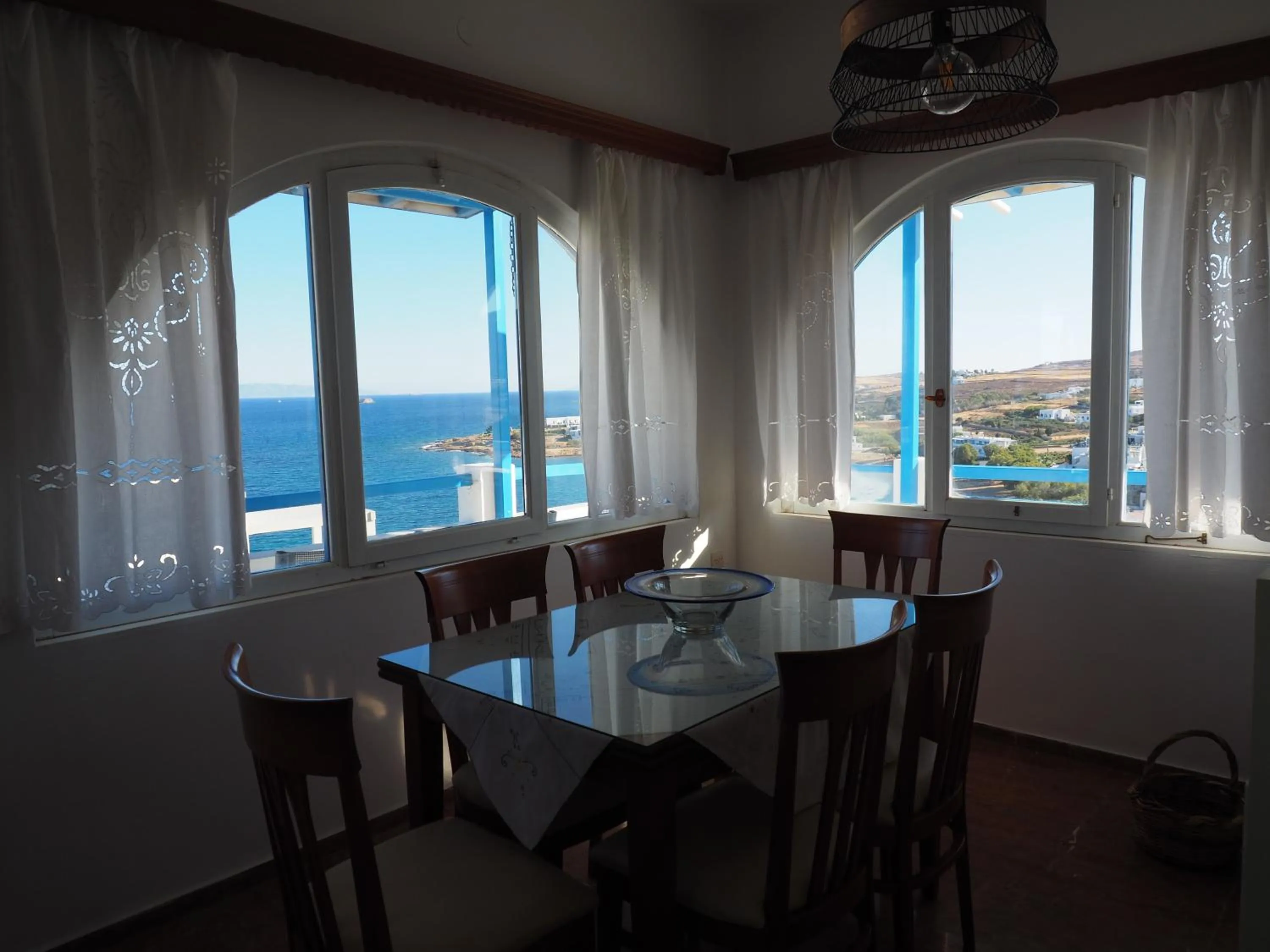Dining area in Arkas Inn