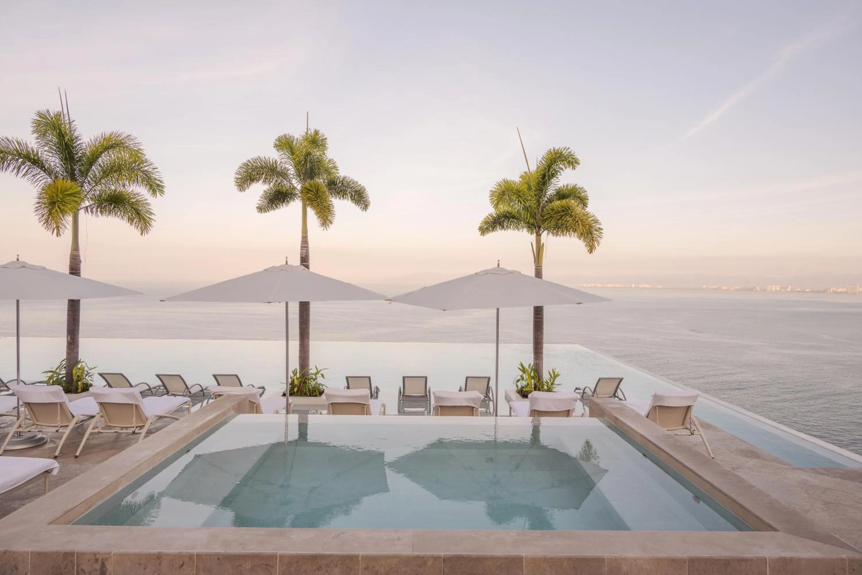 Swimming pool in Maxwell Residences at Indah