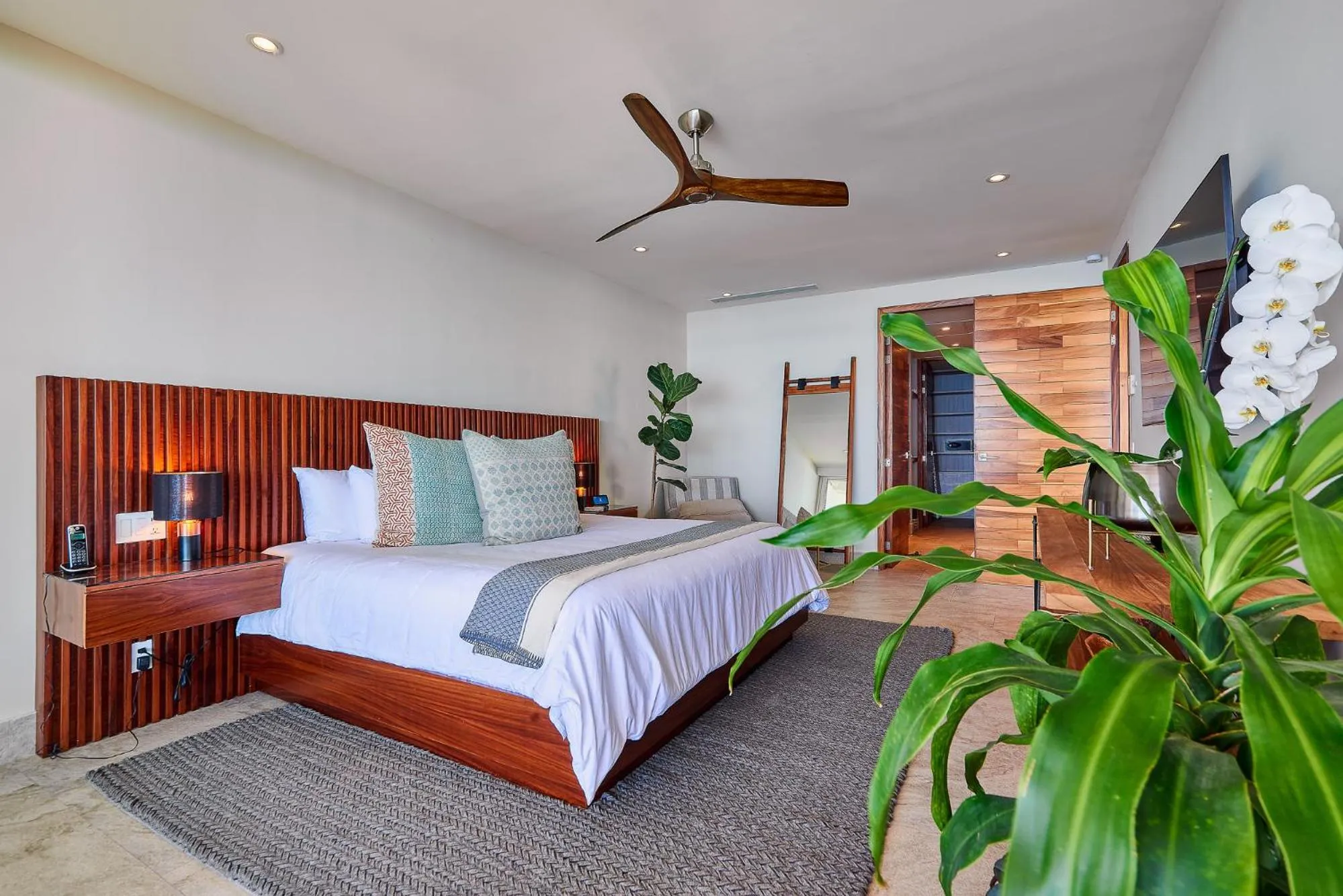 Photo of the whole room, Bed in Maxwell Residences at Indah