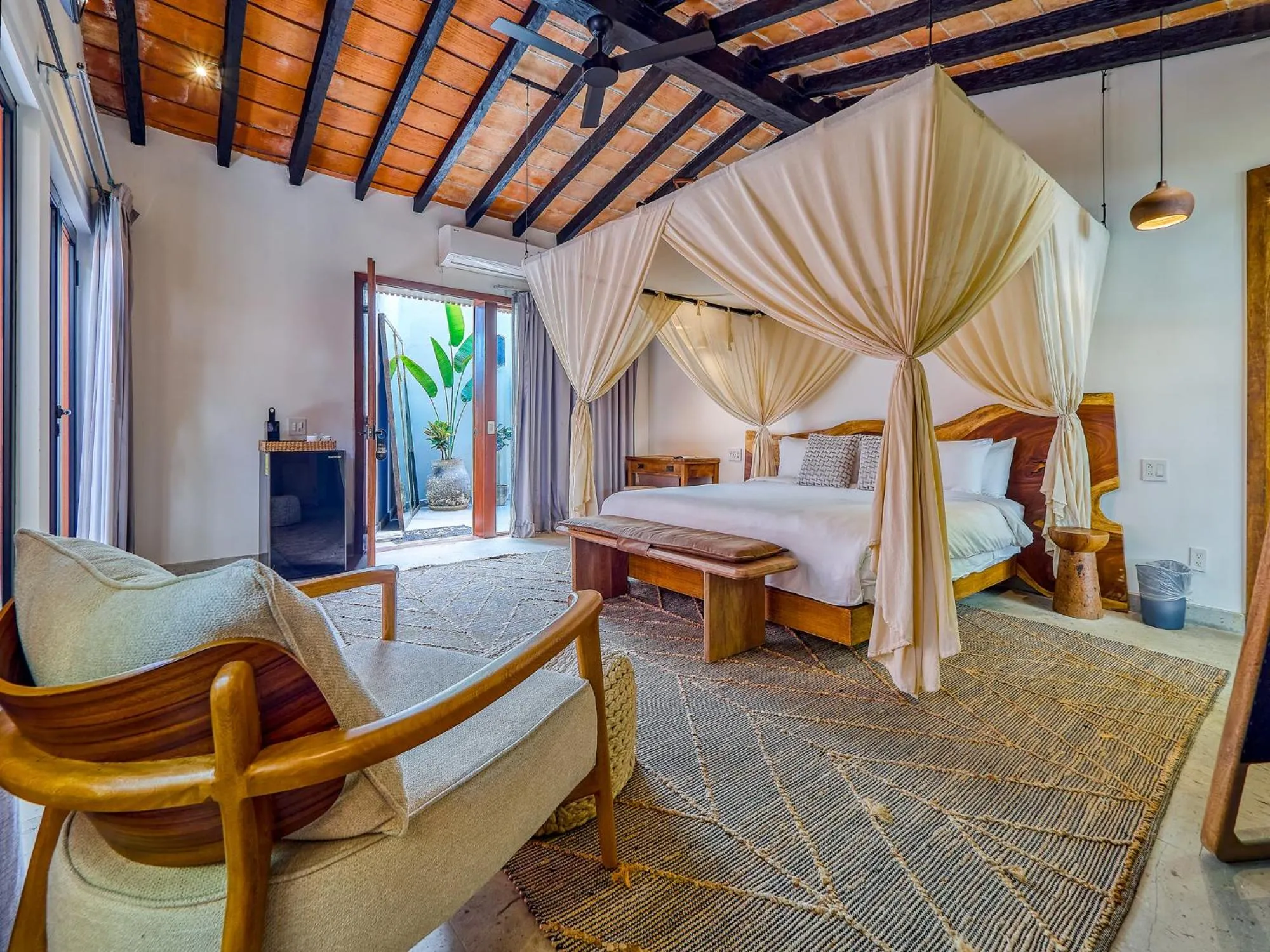 Bedroom, Bed in Maxwell Residences at Indah