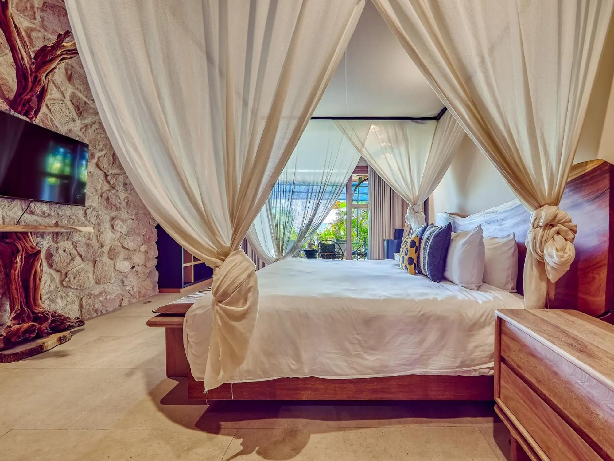 Photo of the whole room, Bed in Maxwell Residences at Indah