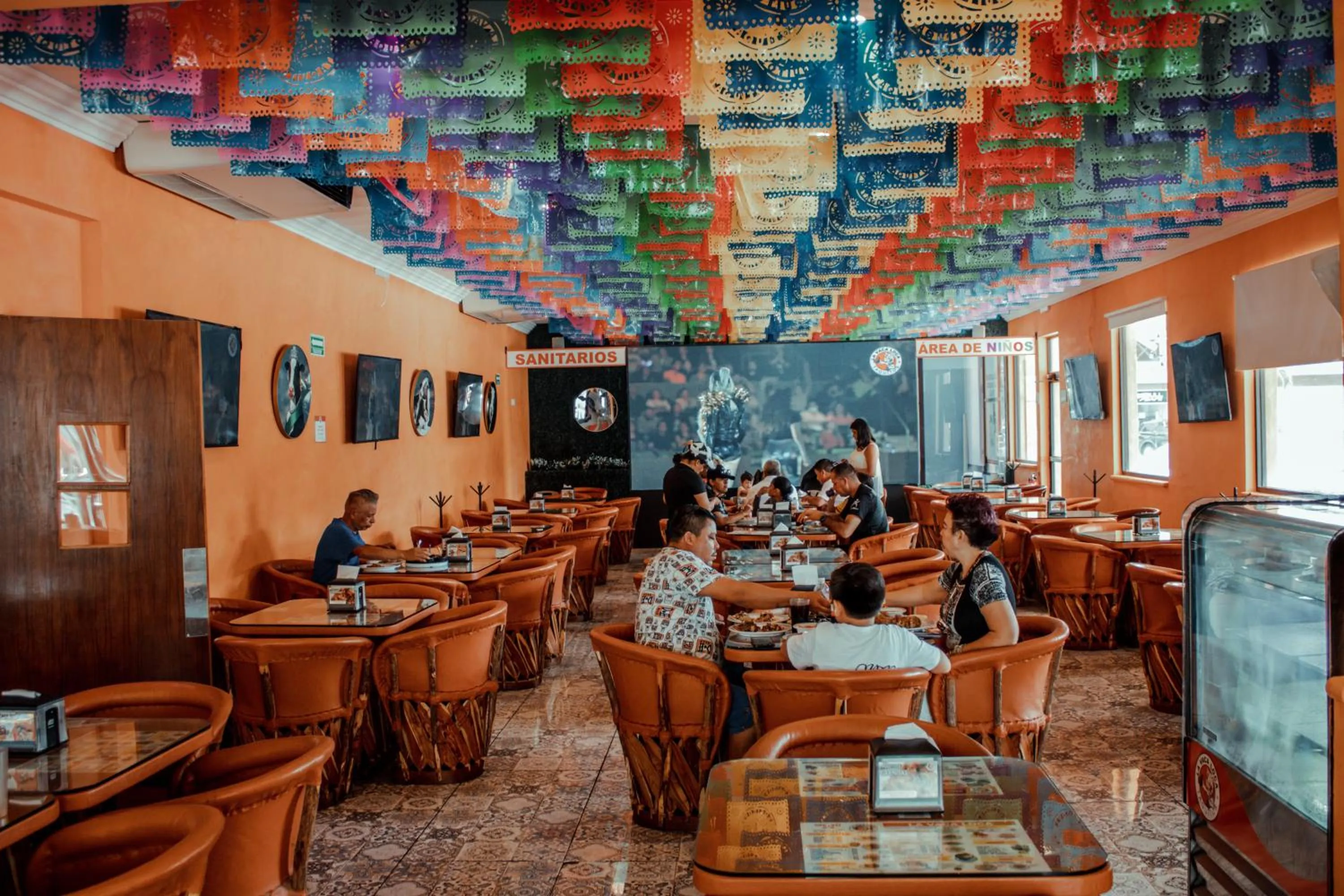 Restaurant/places to eat in Sky Inn Hotel - Cancun