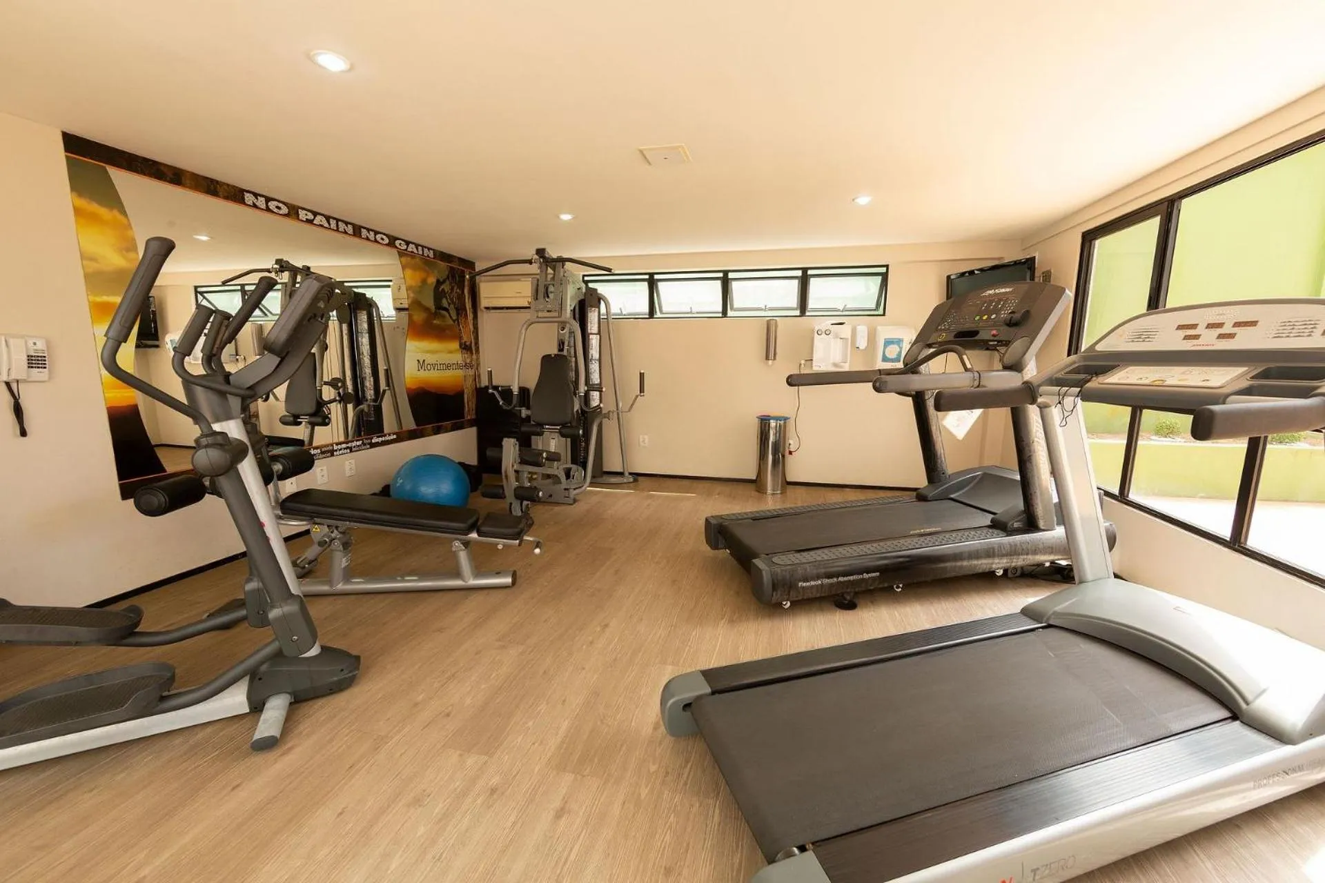 Fitness centre/facilities in Natal Plaza #1202 - Suíte Vista Mar por Carpediem