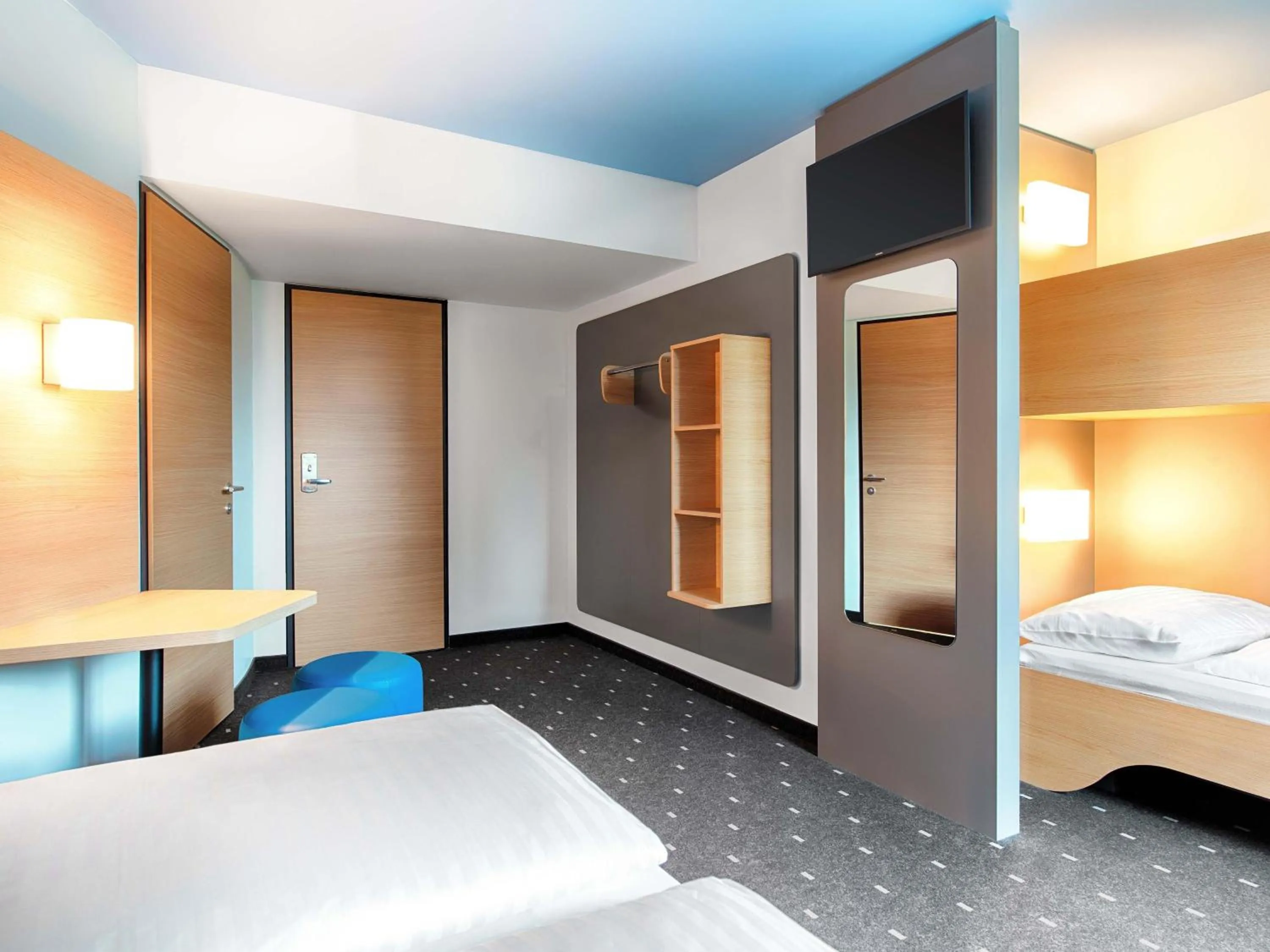 Photo of the whole room, Bed in B&B Hotel Wien-Meidling