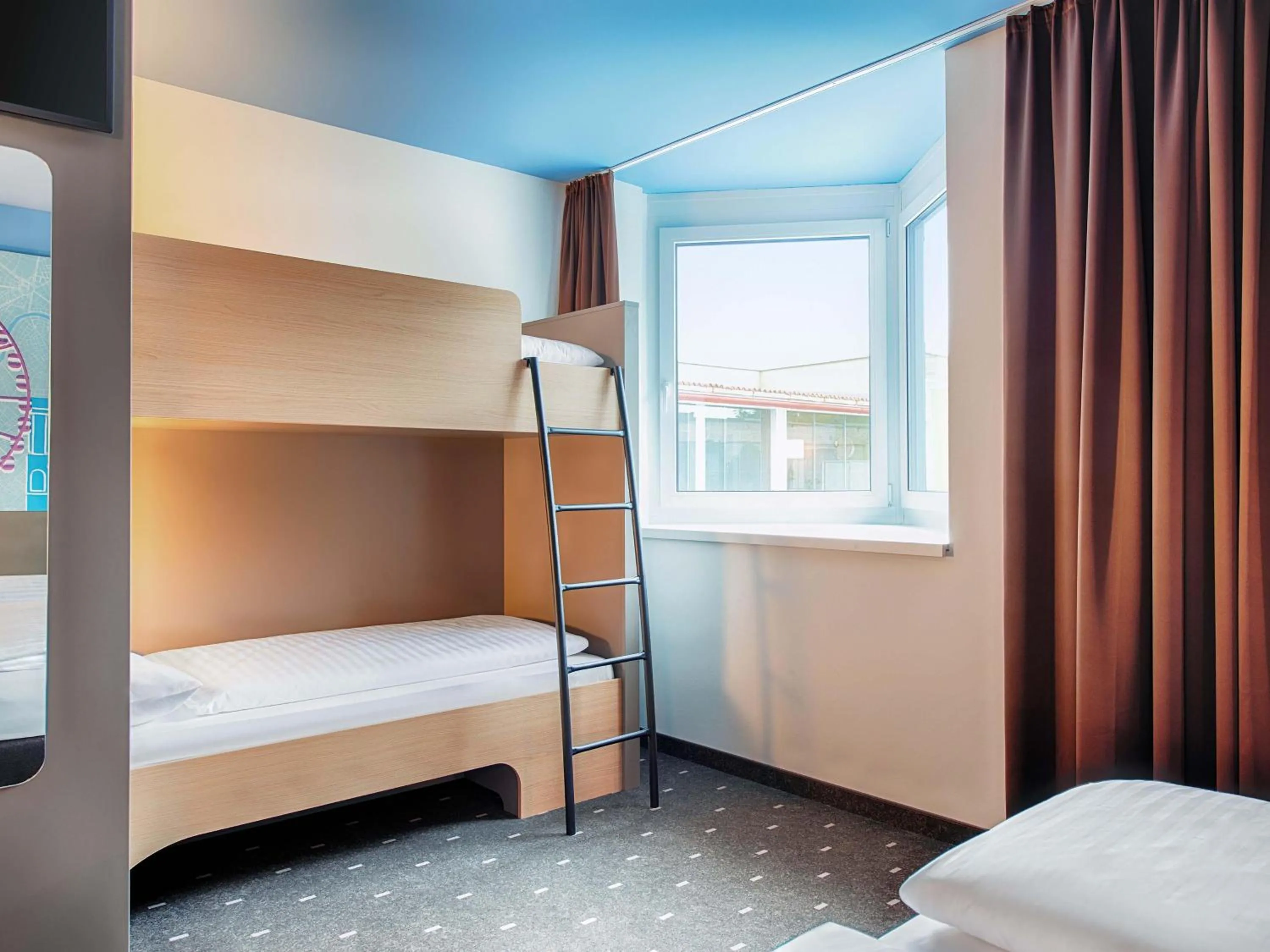 Photo of the whole room, Bed in B&B Hotel Wien-Meidling