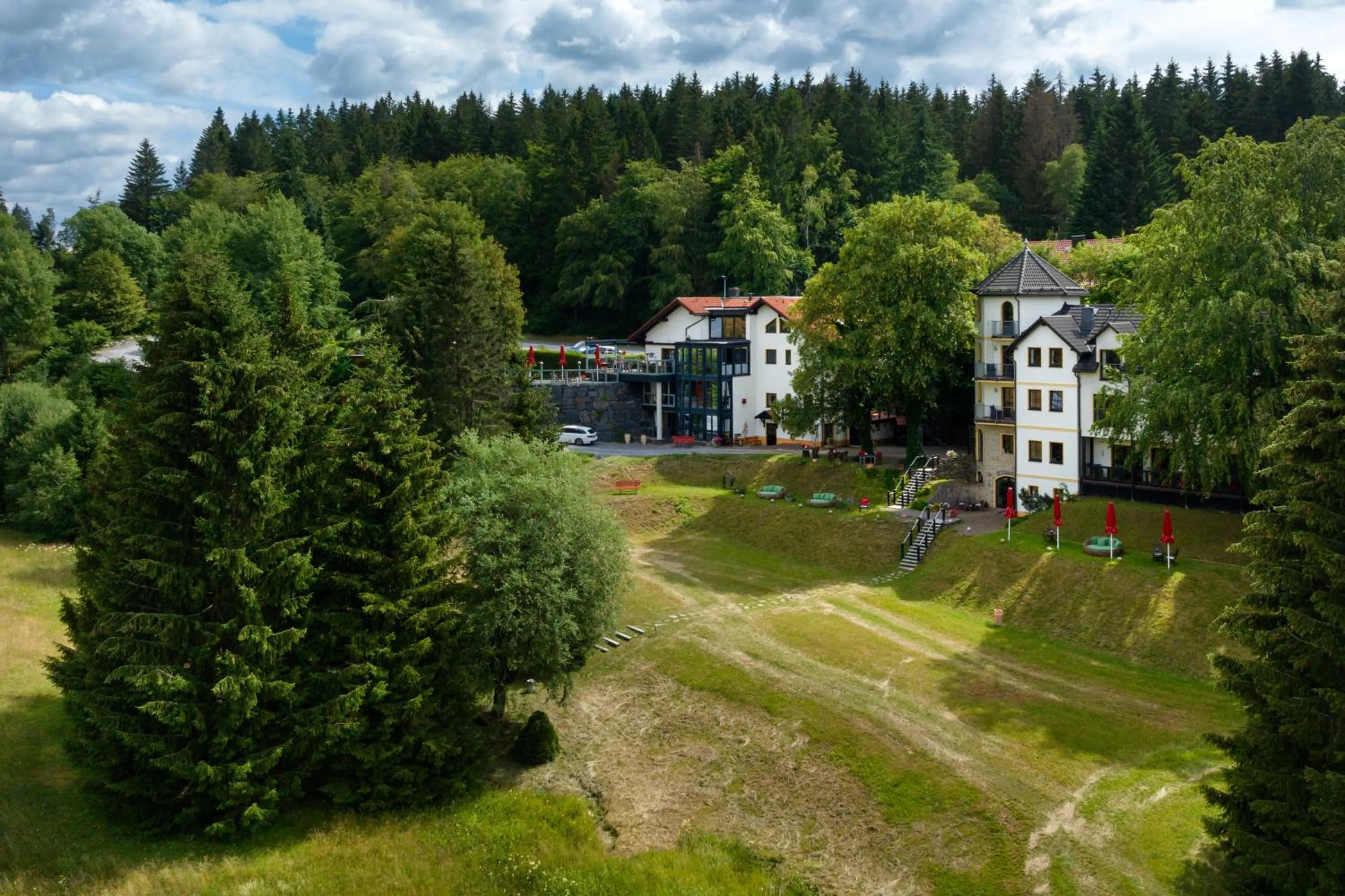 Property building in Gastinger Hotel-Restaurant