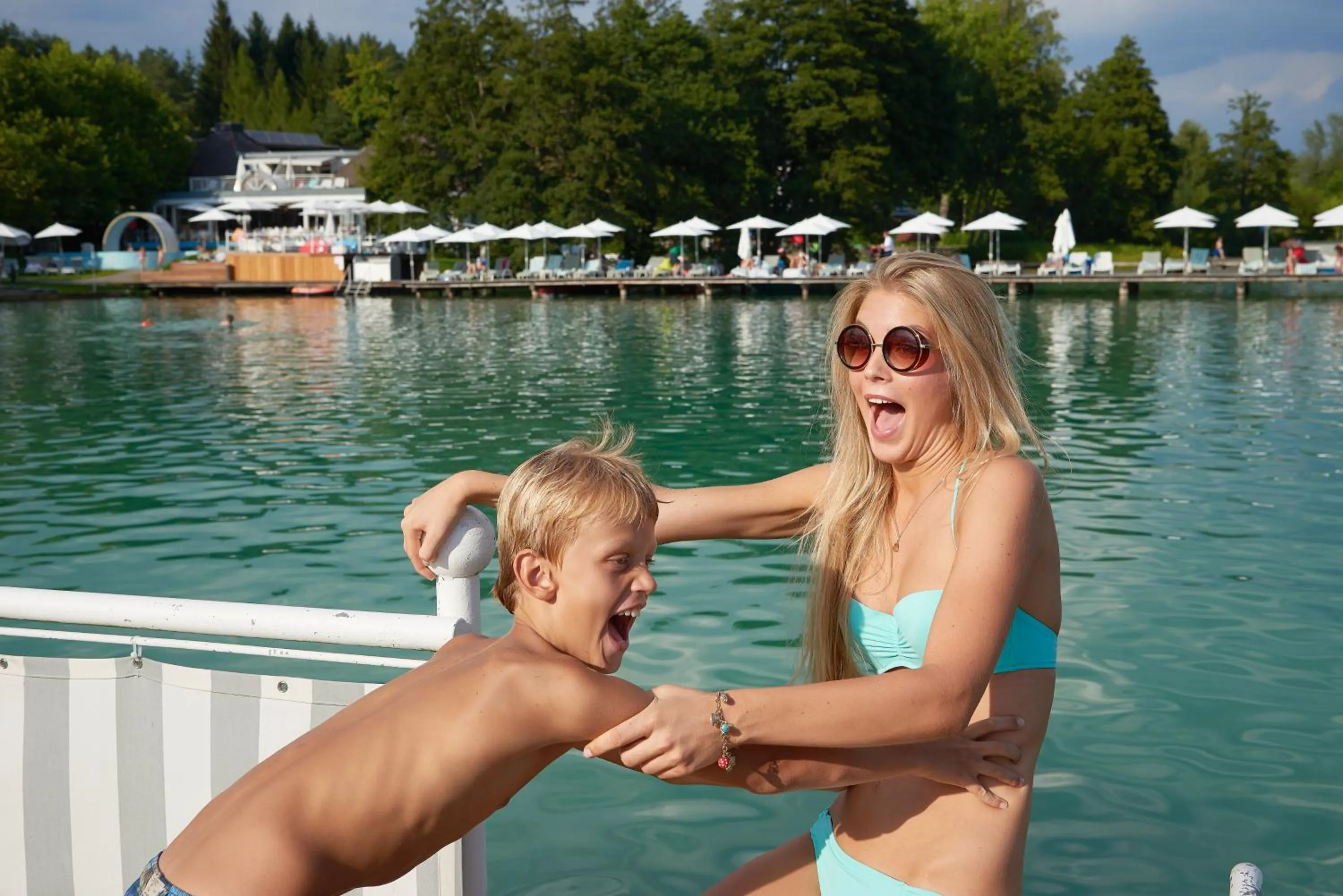 Swimming pool in Amerika-Holzer Hotel & Resort