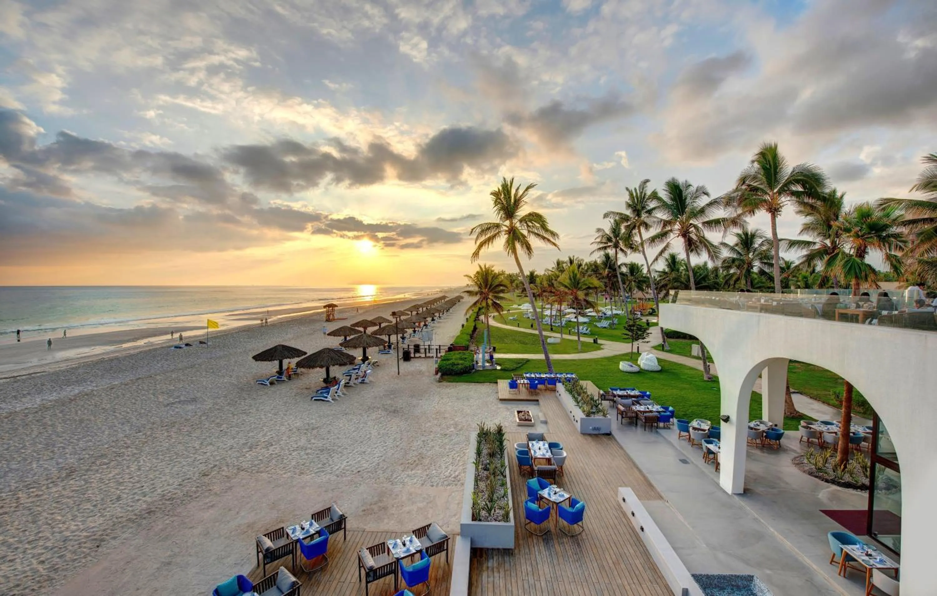 Restaurant/places to eat in Crowne Plaza Resort Salalah by IHG