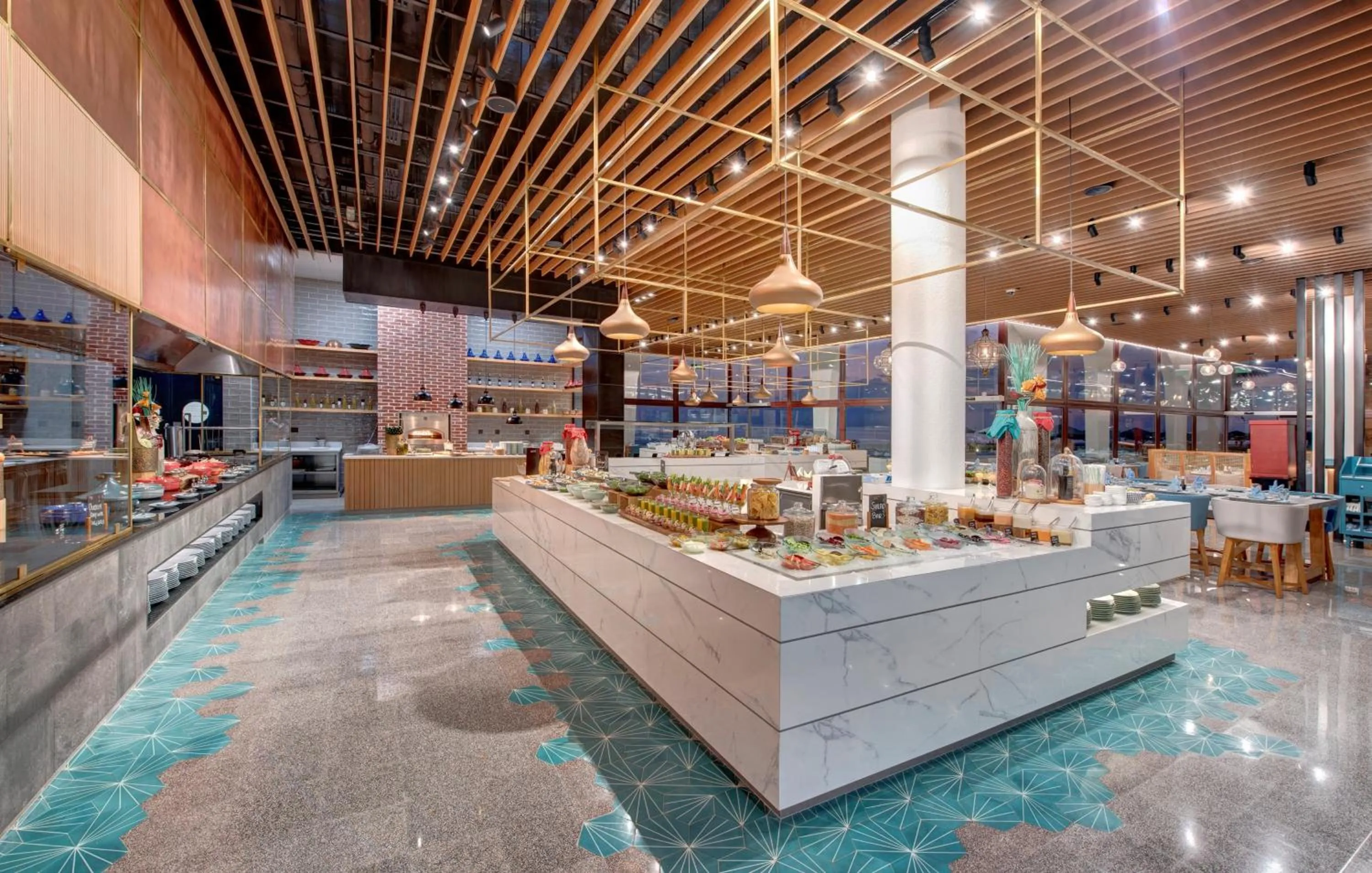 Restaurant/places to eat in Crowne Plaza Resort Salalah by IHG