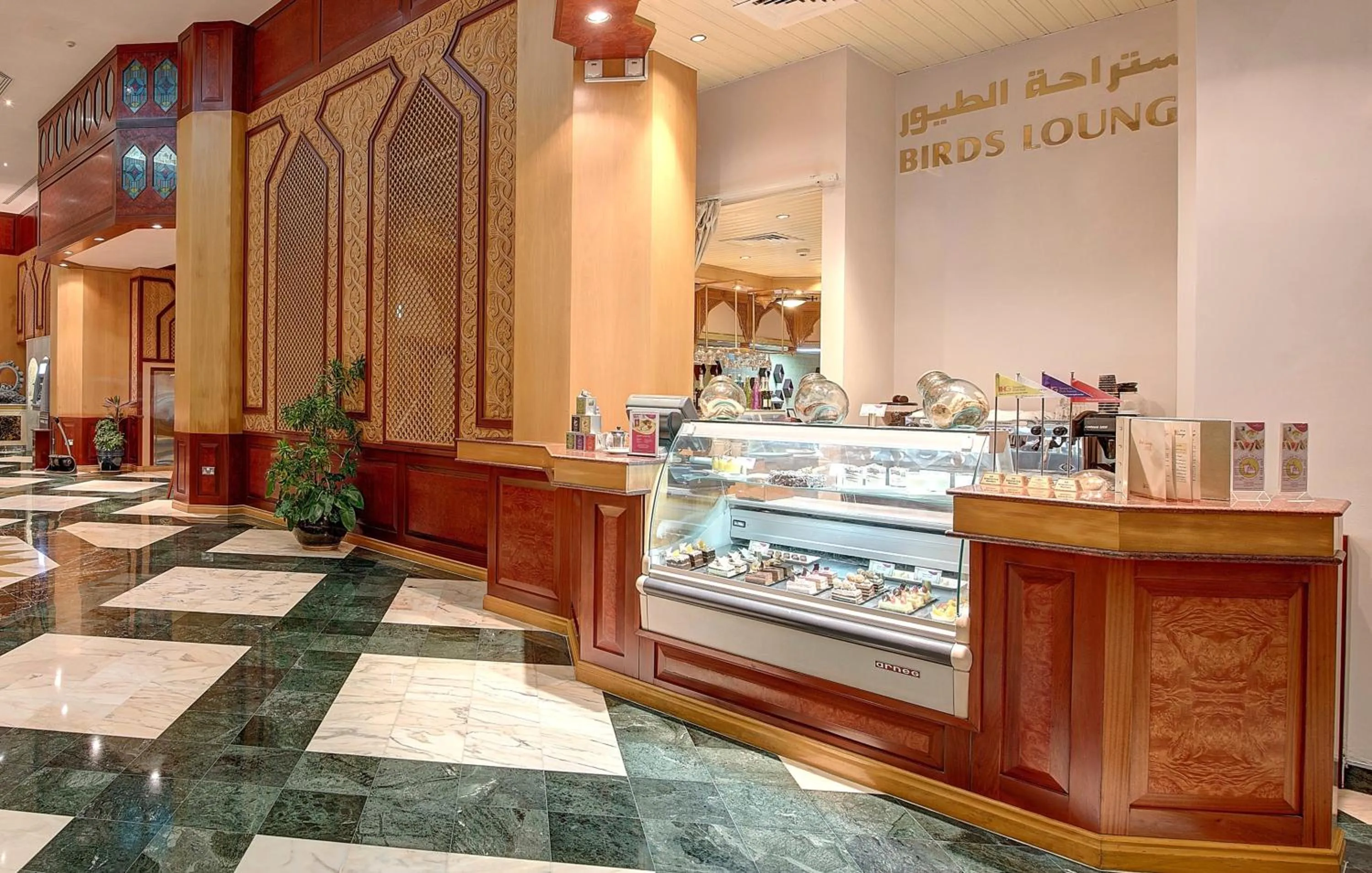 Restaurant/places to eat in Crowne Plaza Resort Salalah by IHG