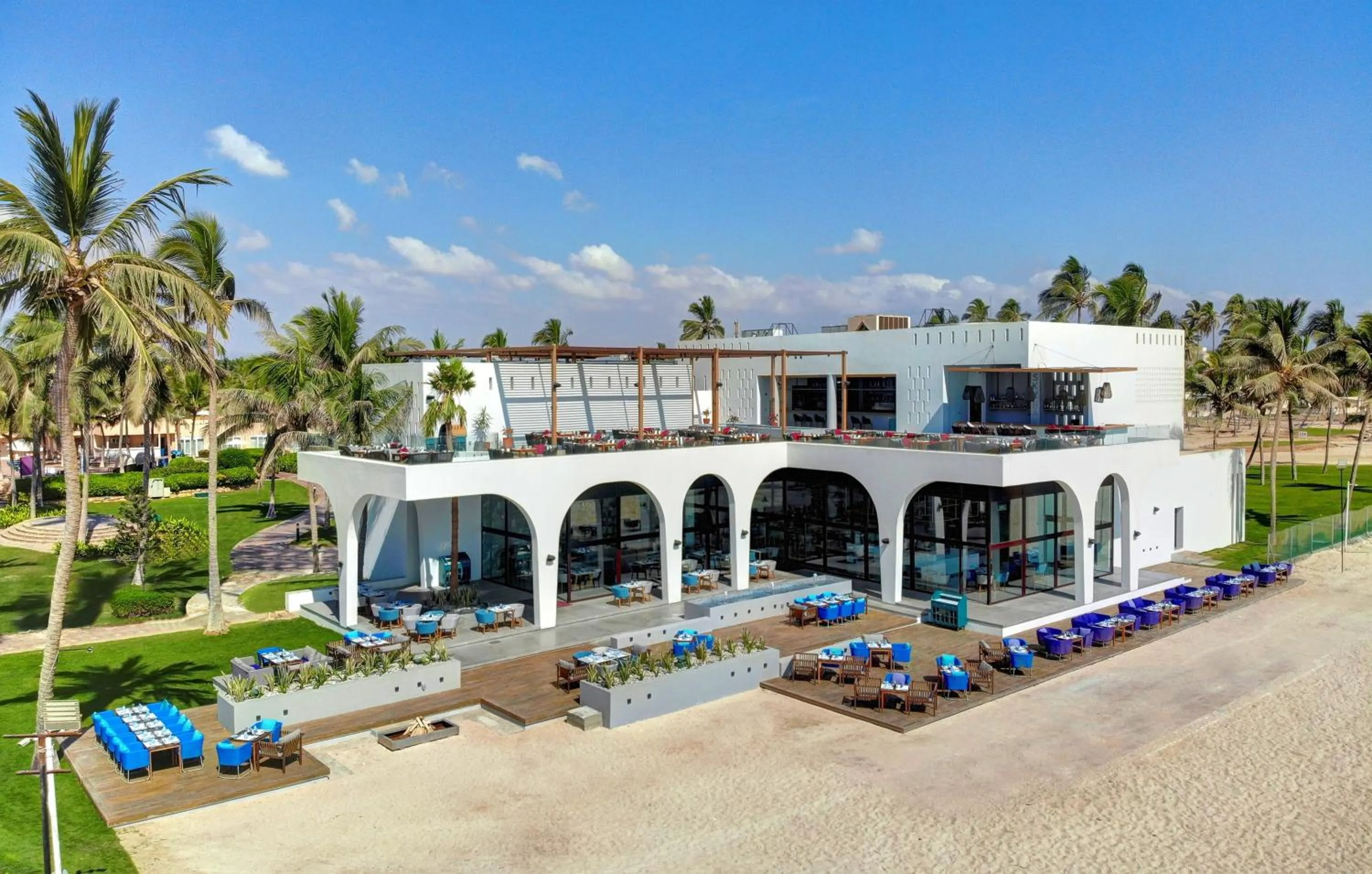 Restaurant/places to eat in Crowne Plaza Resort Salalah by IHG