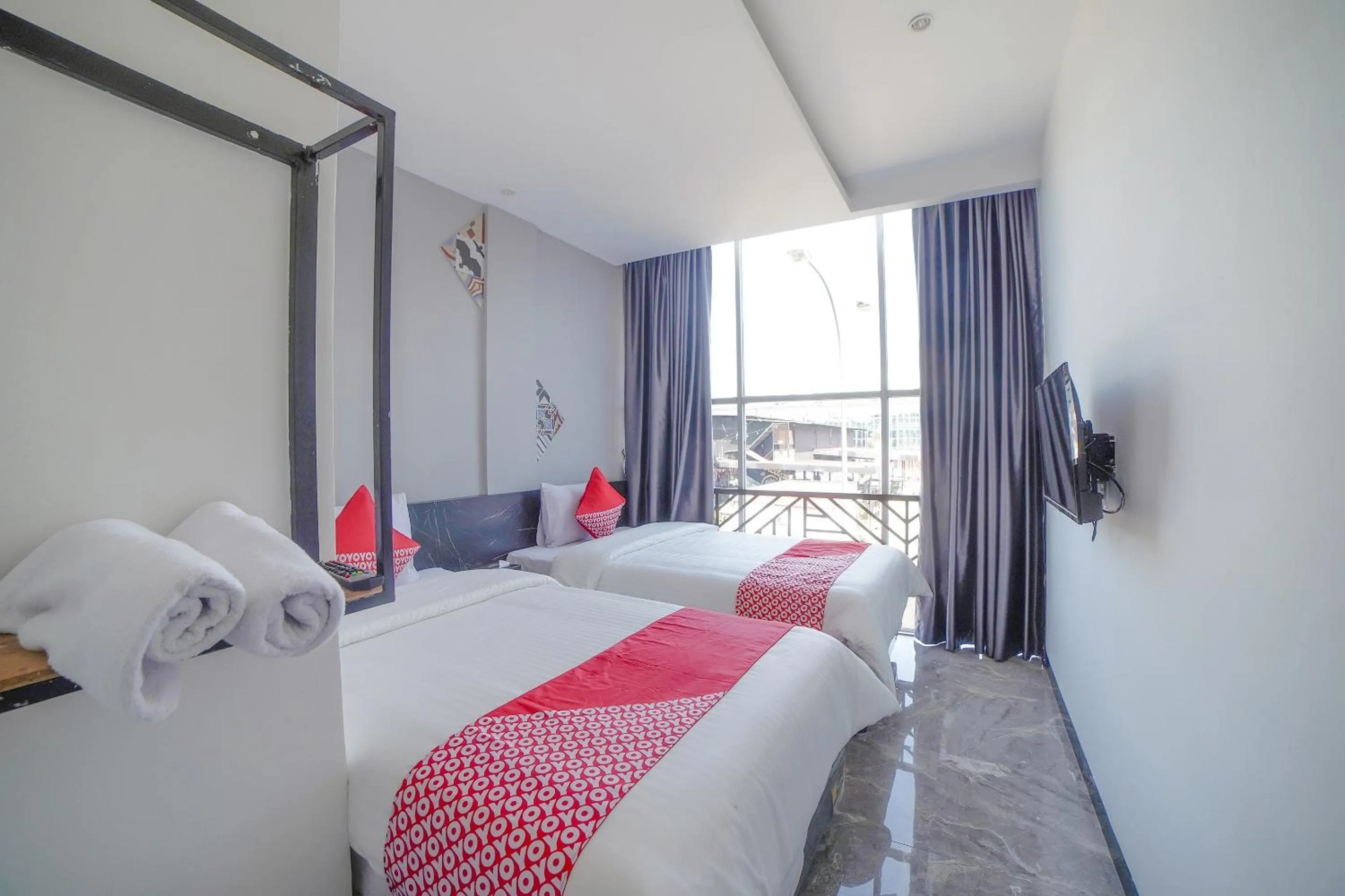 Bedroom, Bed in Capital O 90447 Kardopa Hotel Megapark