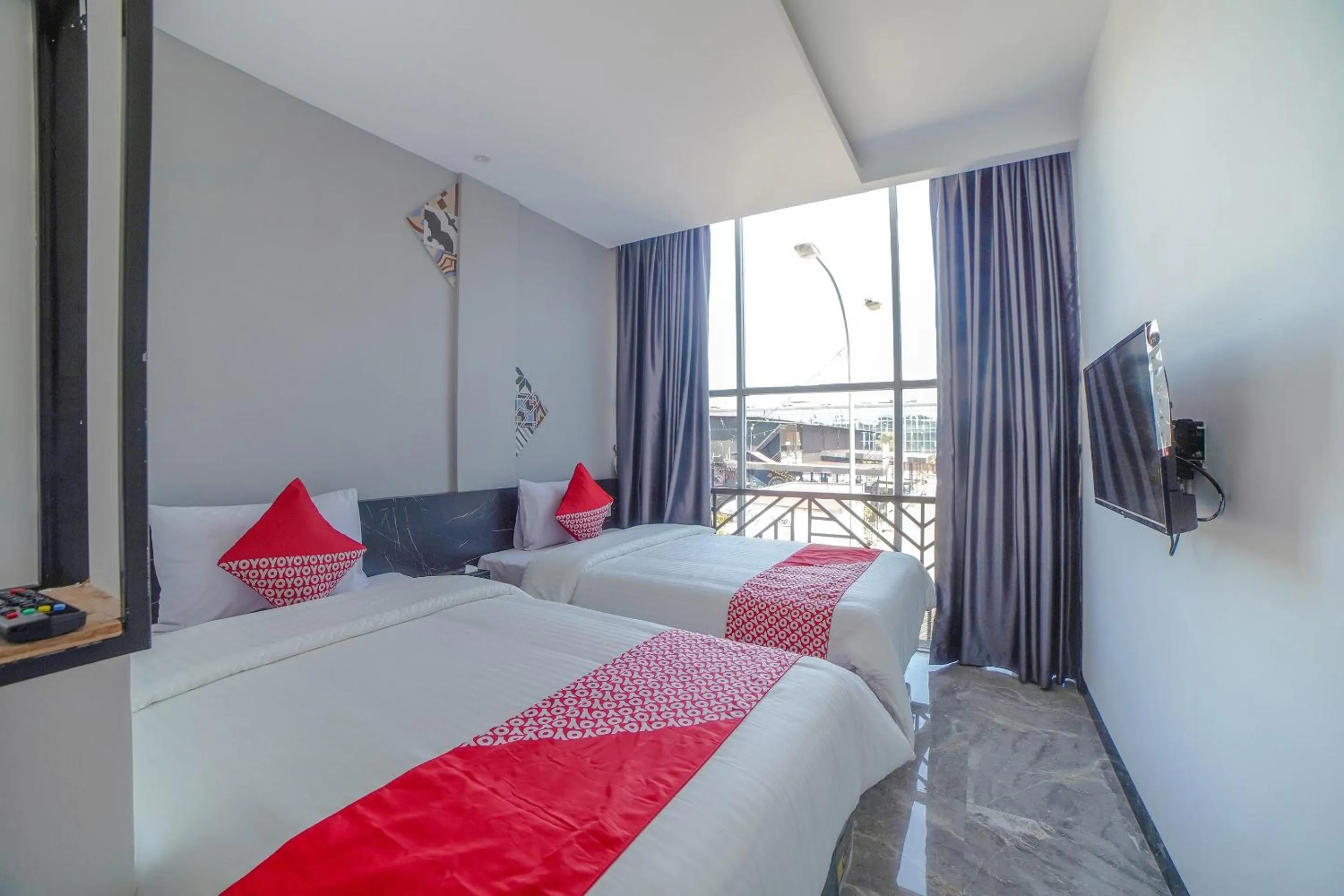 Bedroom, Bed in Capital O 90447 Kardopa Hotel Megapark